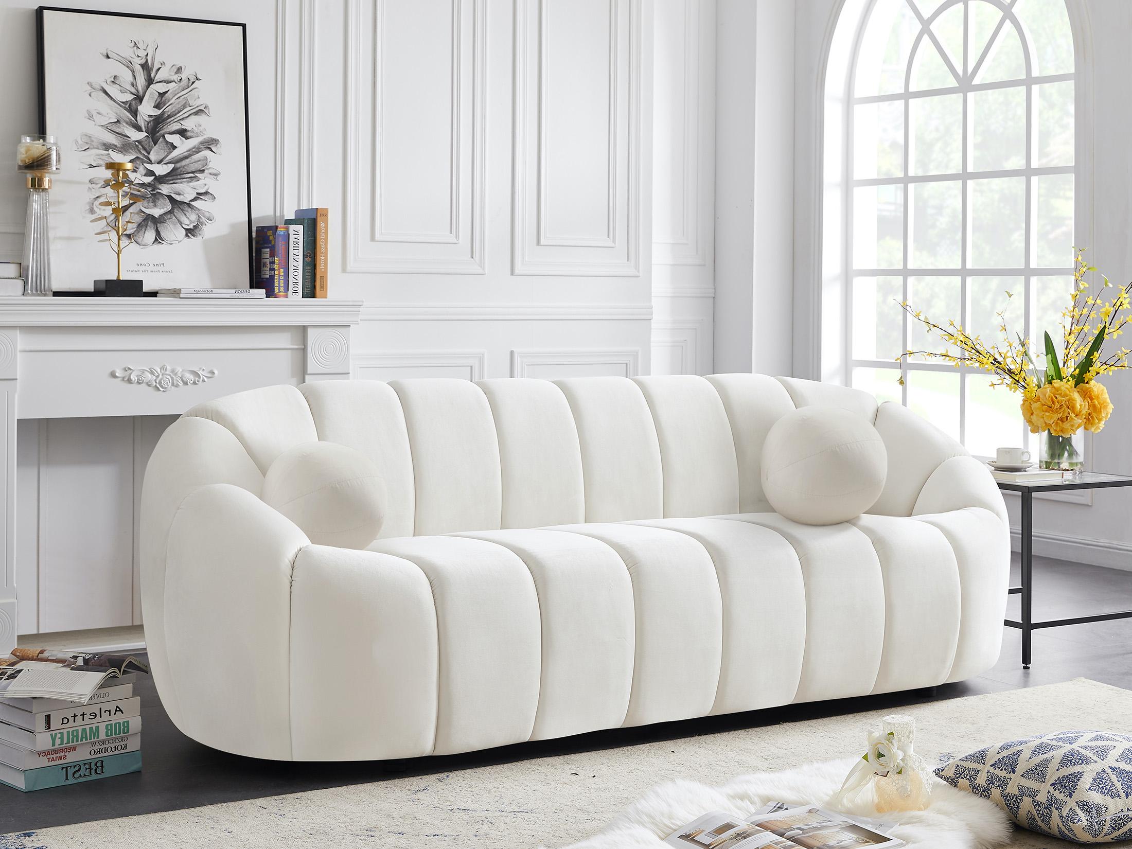 

    
613Cream-S-Set-2 Meridian Furniture Sofa Set
