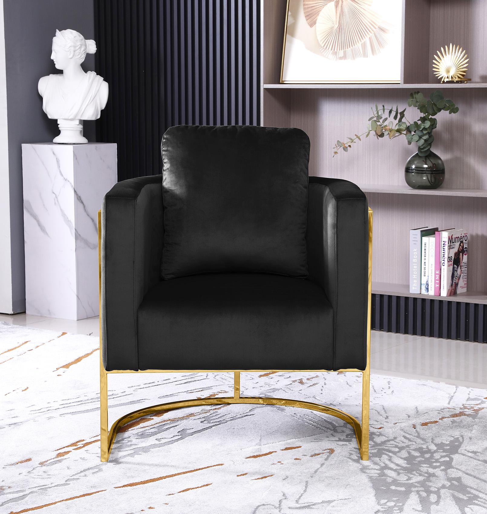 

    
Meridian Furniture CASA 692Black-C Arm Chair Gold/Black 692Black-C

