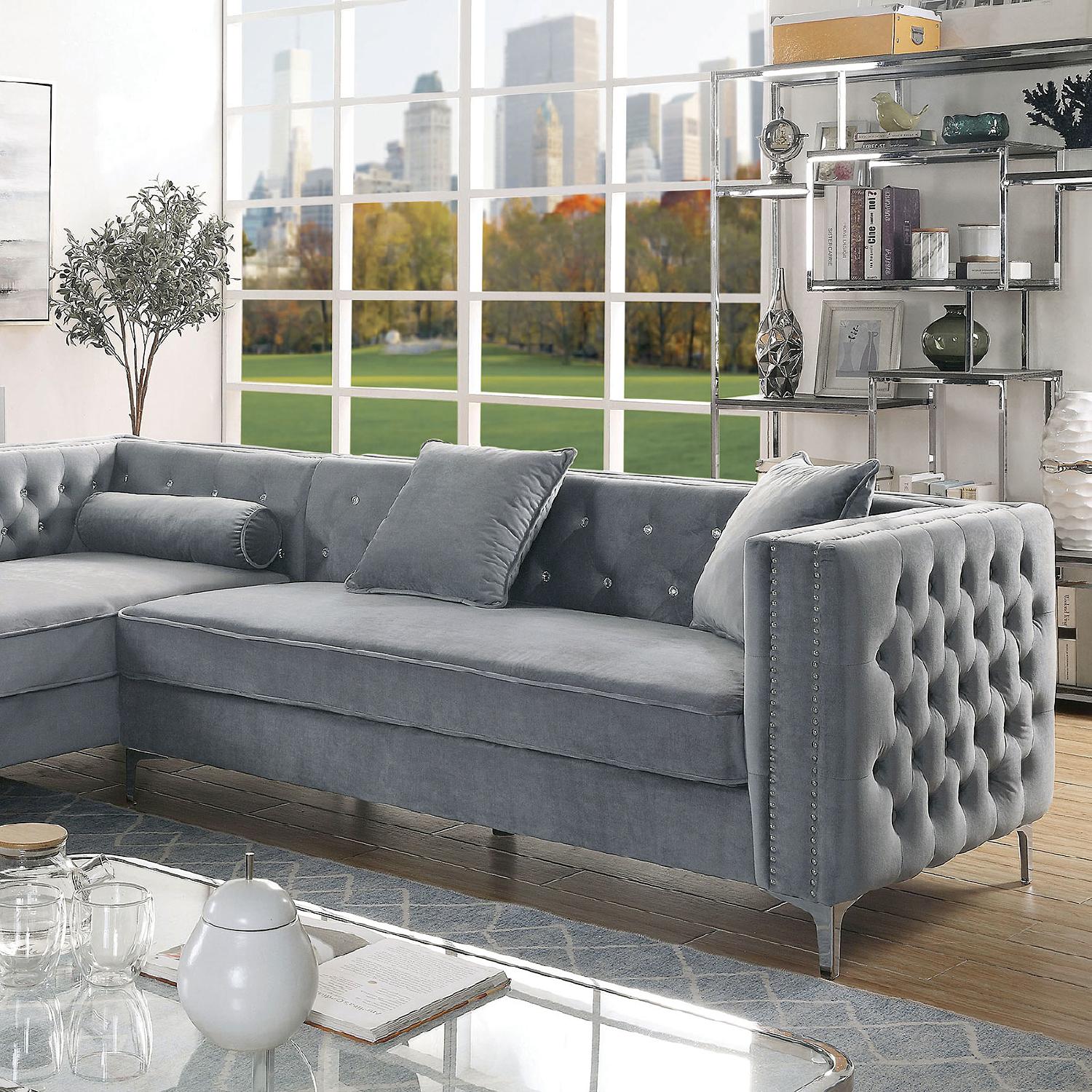

    
Glam Gray Flannelette Sectional Sofa Furniture of America CM6652GY-SECT Amie
