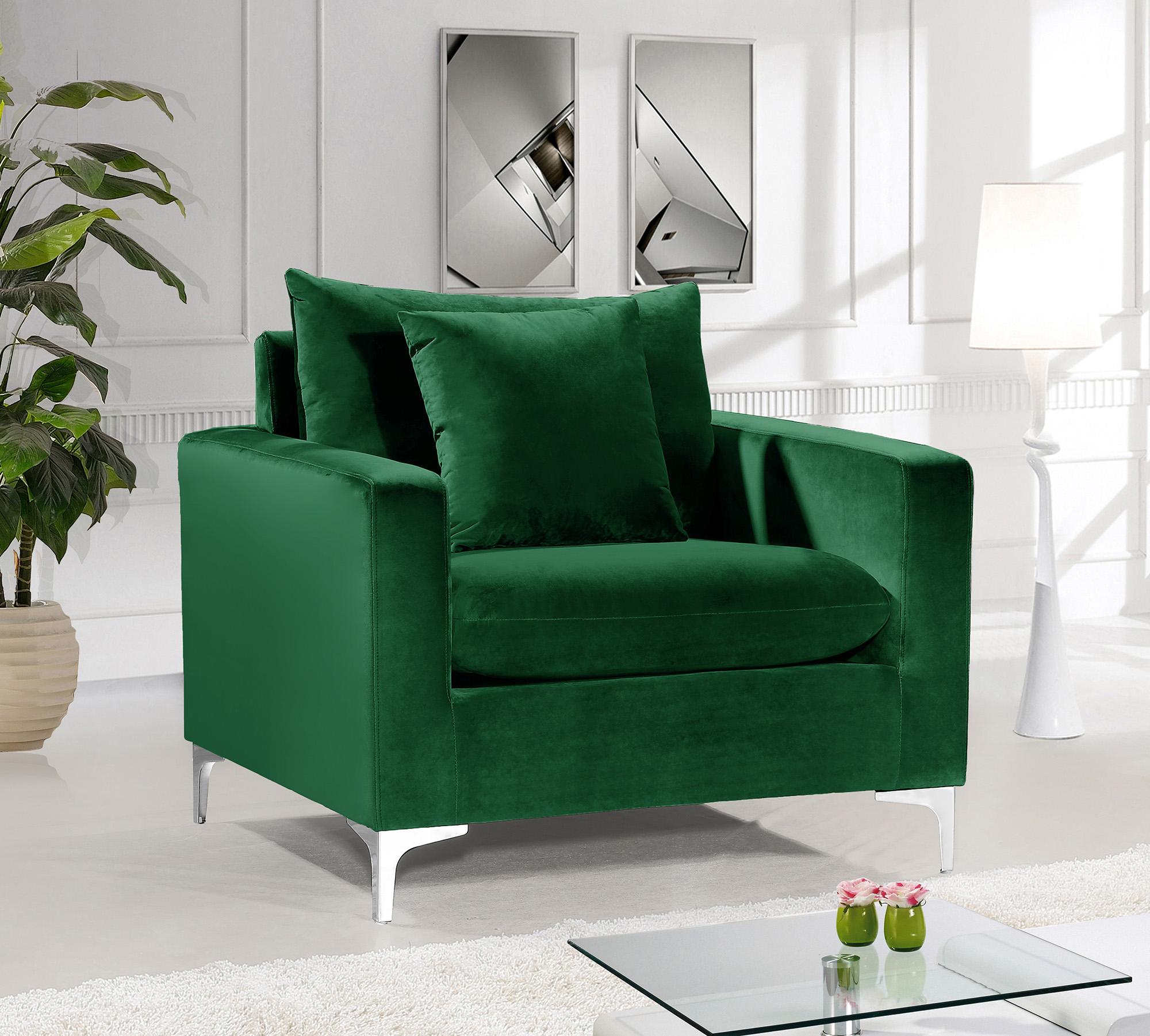 

    
Glam Green Velvet Arm Chair 633Green-C Naomi Meridian Modern Contemporary
