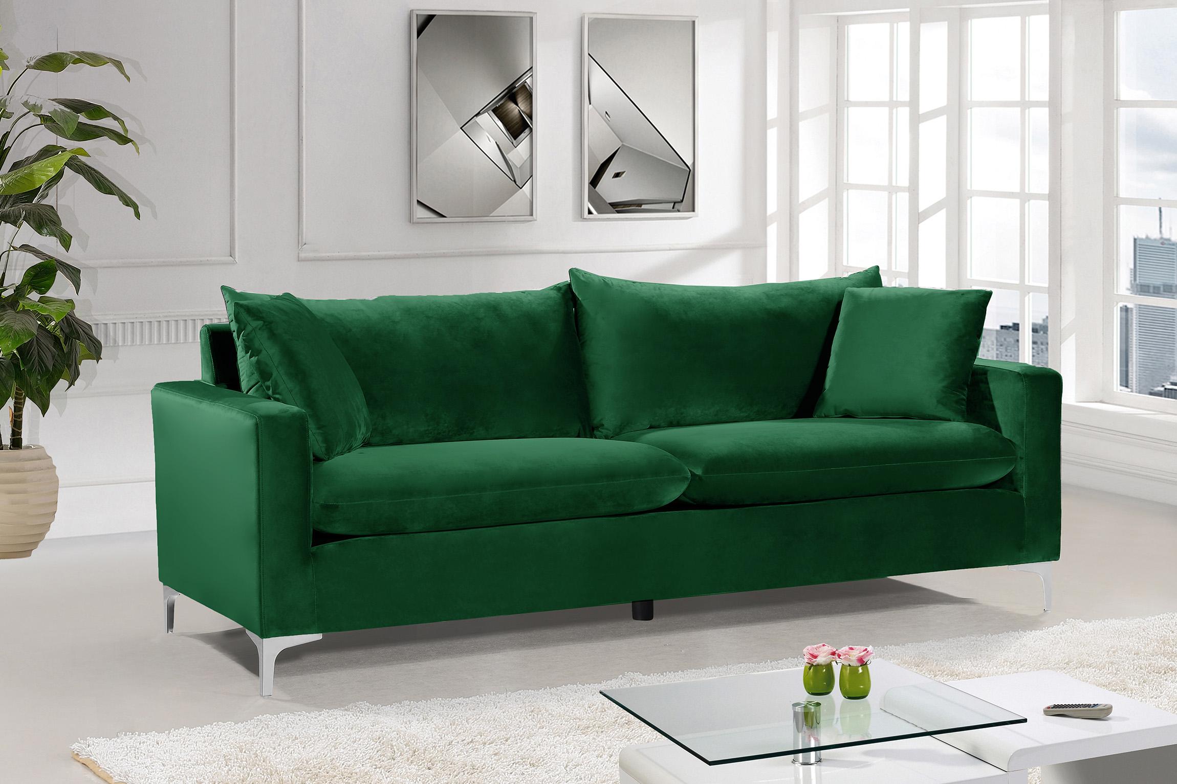 

    
Glam Green Velvet Sofa 633Green-S Naomi Meridian Modern Contemporary

