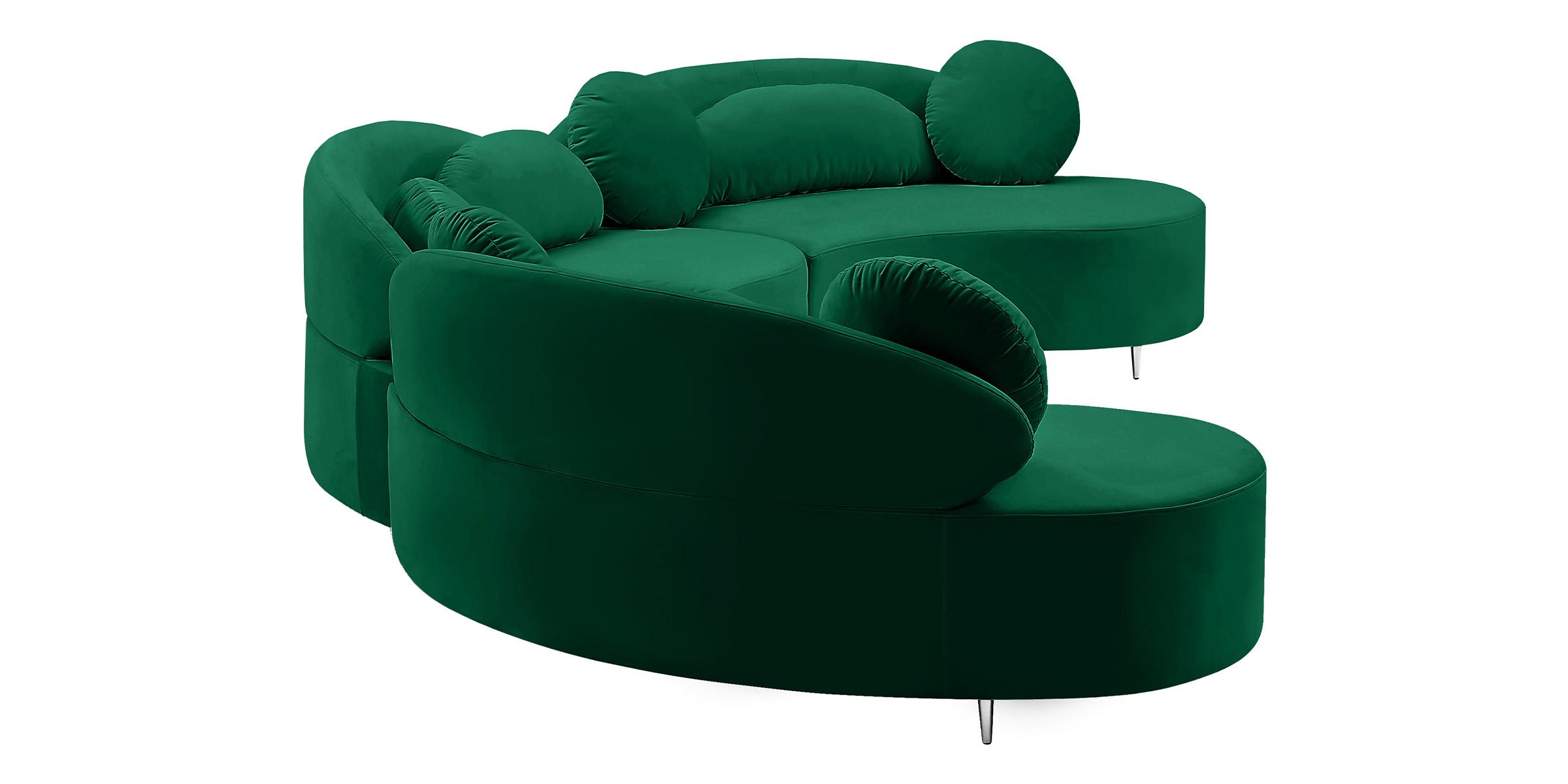 

    
632Green-Sectional Meridian Furniture Sectional Sofa
