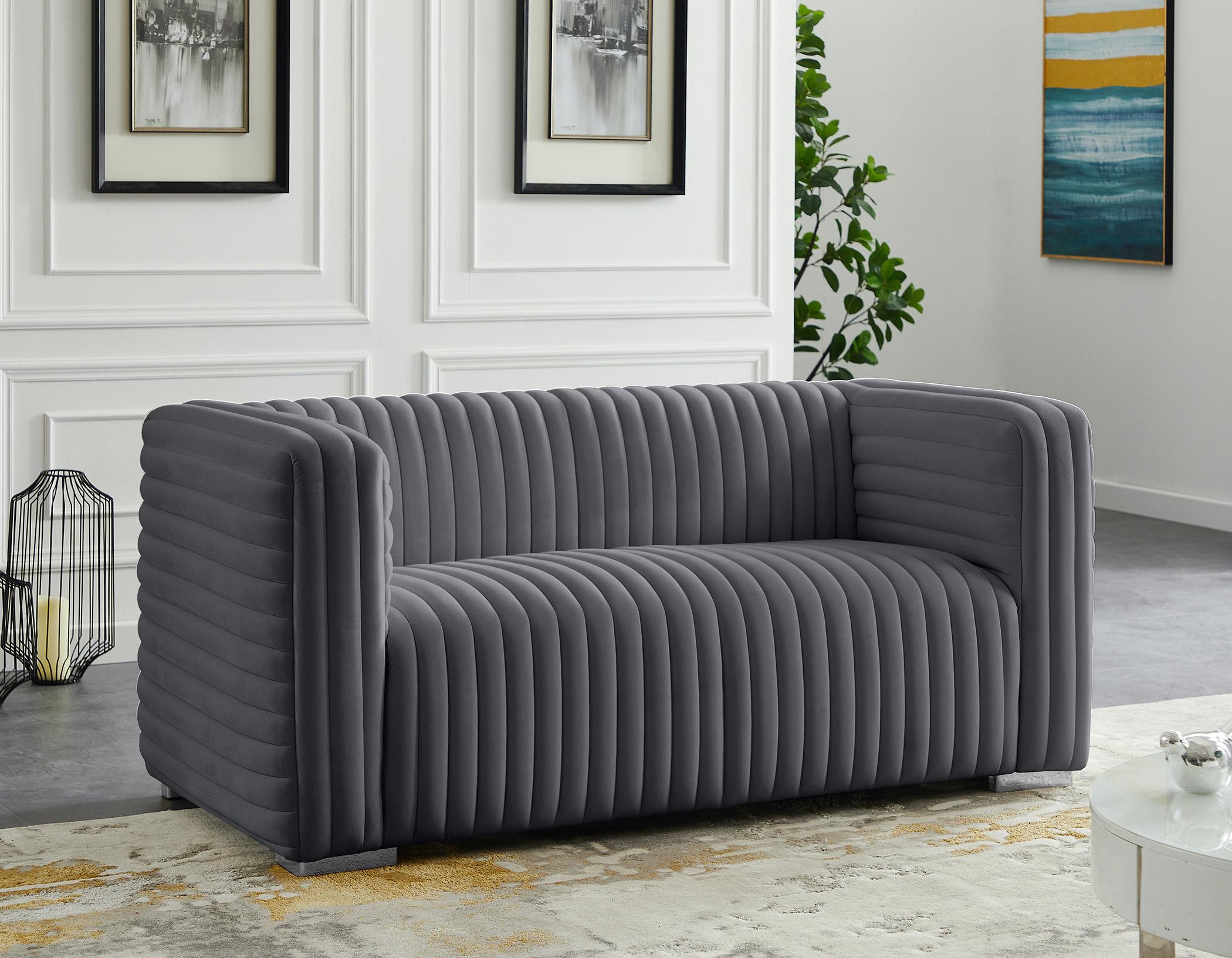 

        
Meridian Furniture Ravish 640Grey-S-Set Sofa Set Gray Velvet 094308256061
