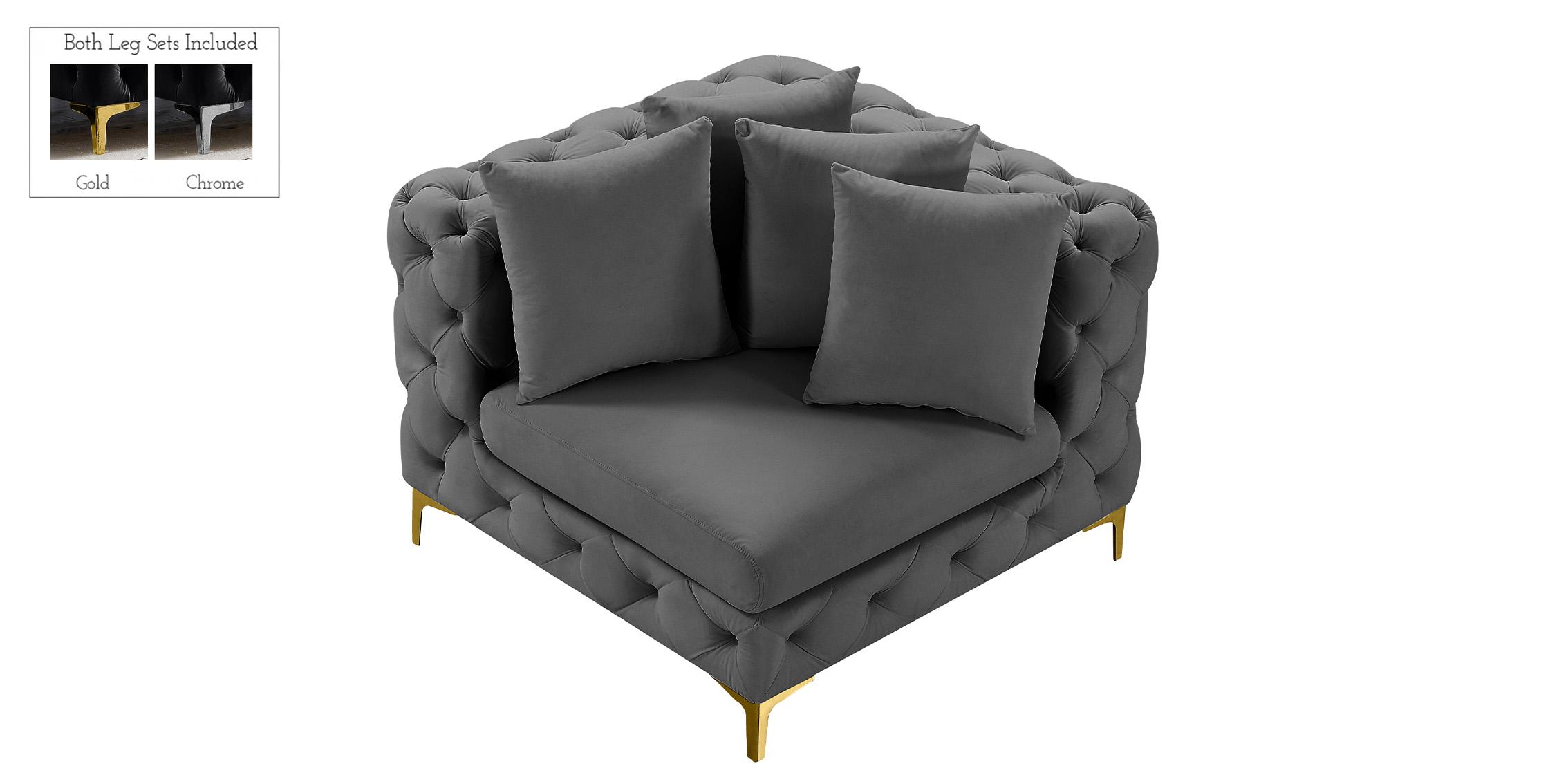 

    
Glam Grey Velvet Modular Corner Chair TREMBLAY 686Grey-Corner Meridian Modern
