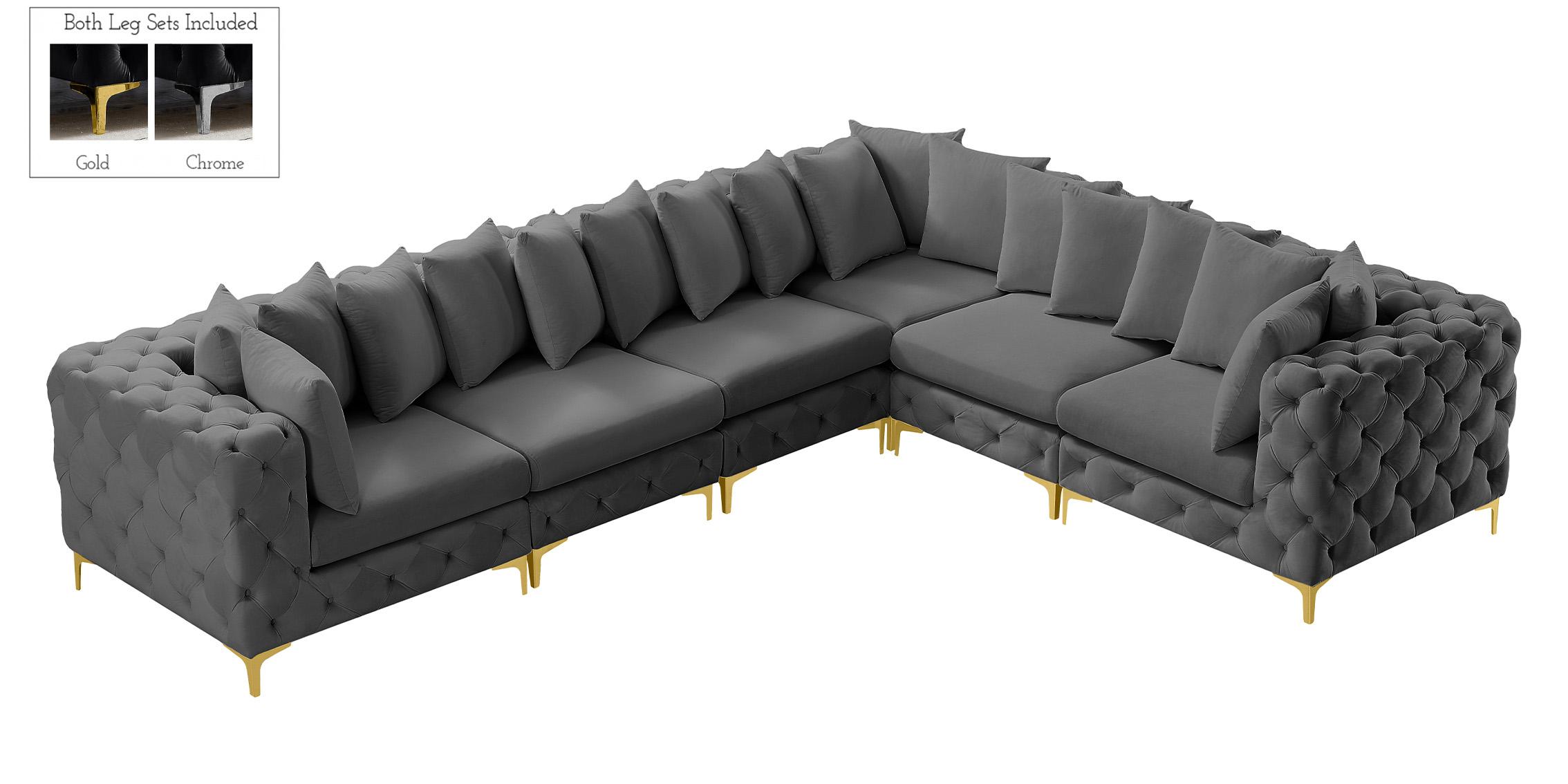 

    
686Grey-Sec6A Meridian Furniture Modular Sectional Sofa
