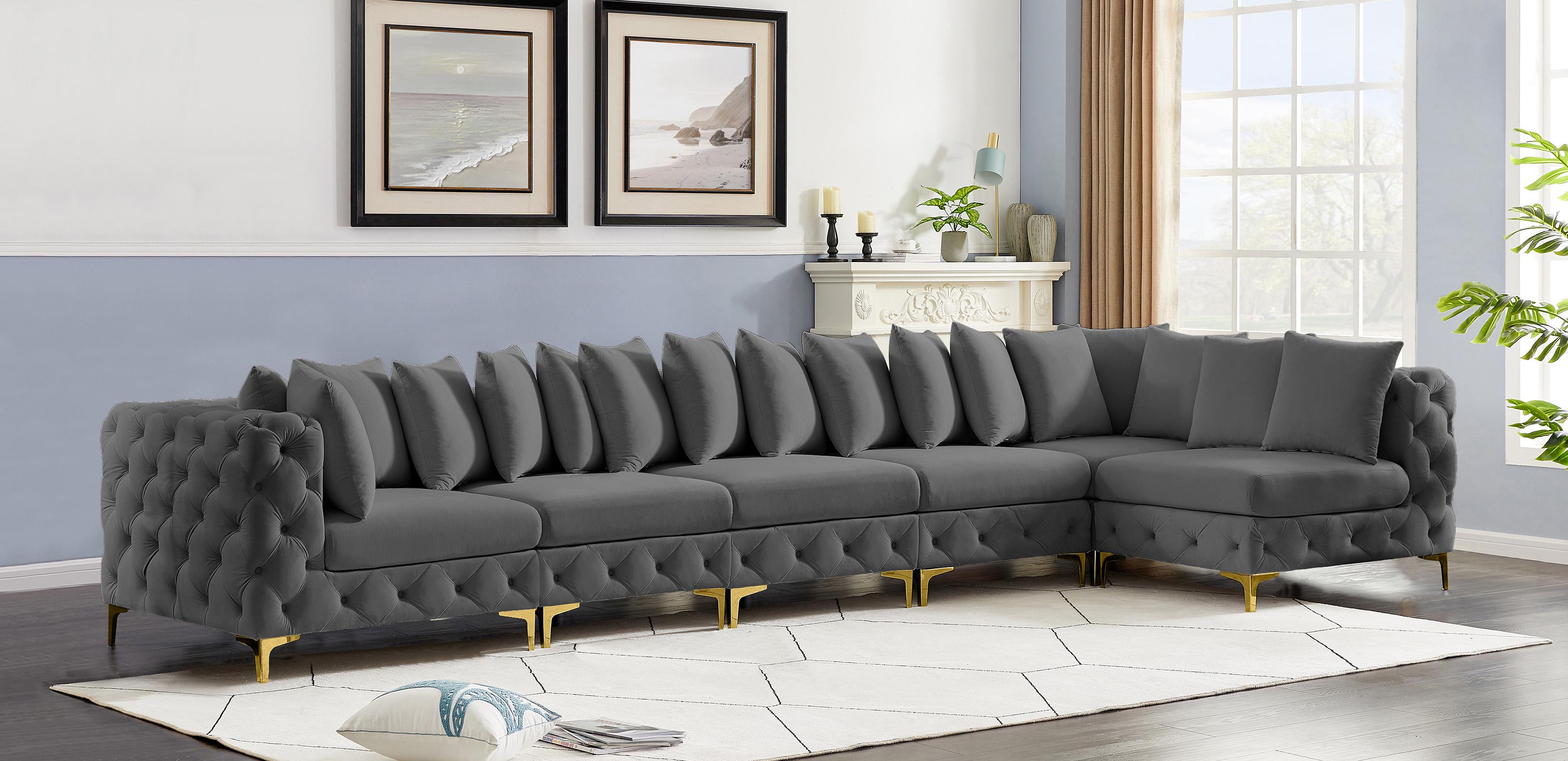 

    
686Grey-Sec6C Meridian Furniture Modular Sectional Sofa
