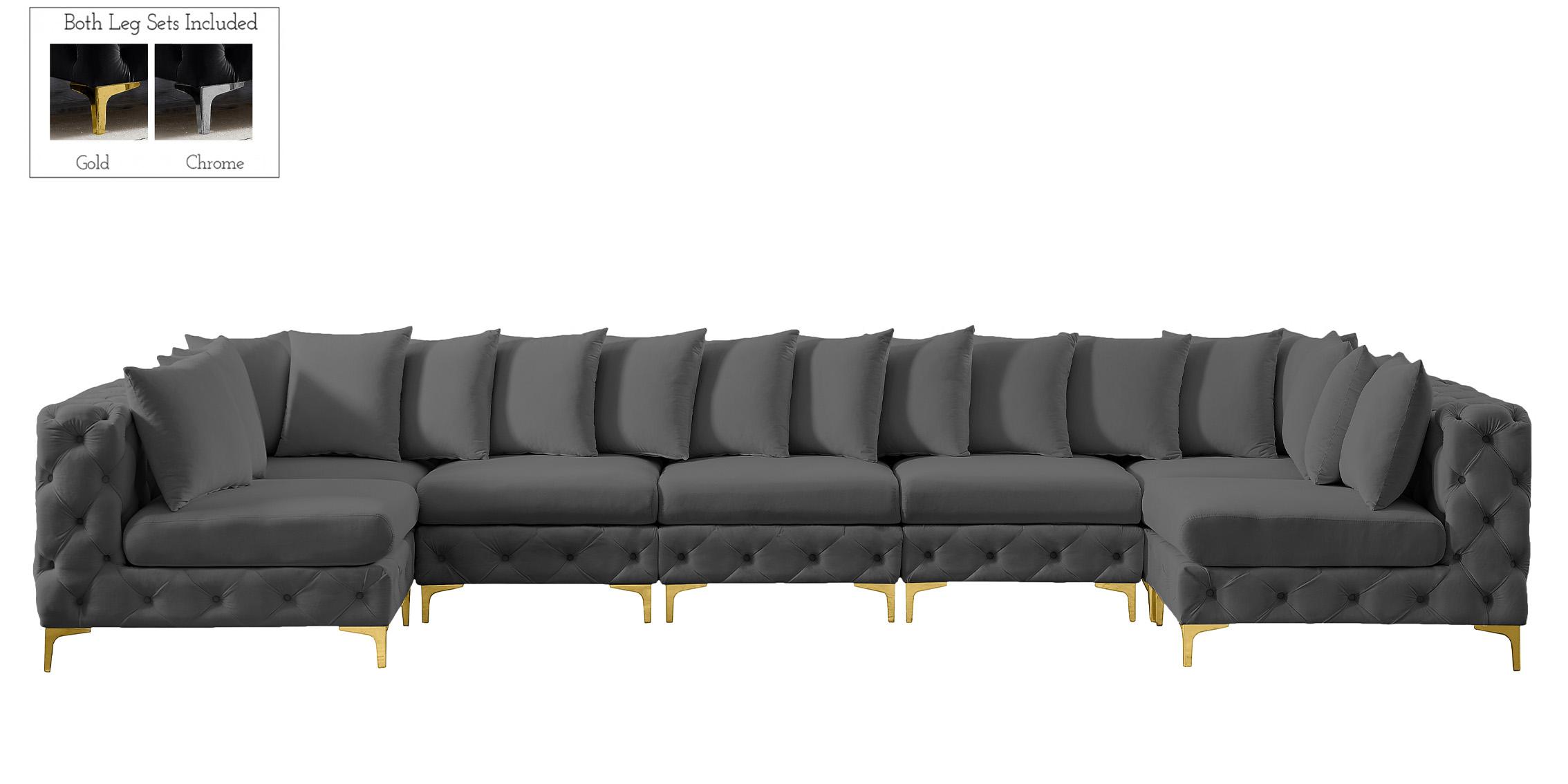 

    
686Grey-Sec7A Meridian Furniture Modular Sectional Sofa
