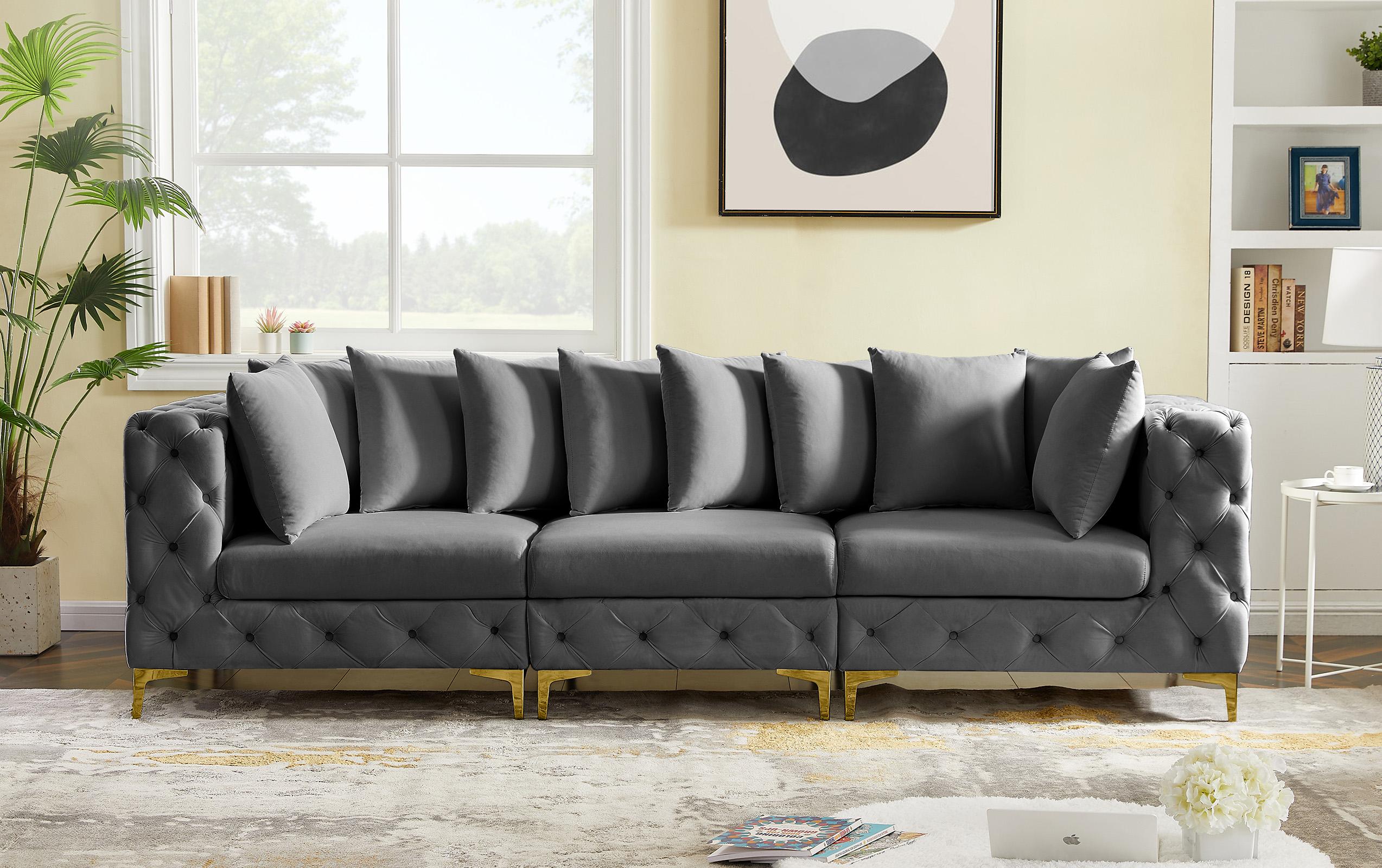 

    
686Grey-S108 Glam Grey Velvet Modular Sofa TREMBLAY 686Grey-S108 Meridian Modern
