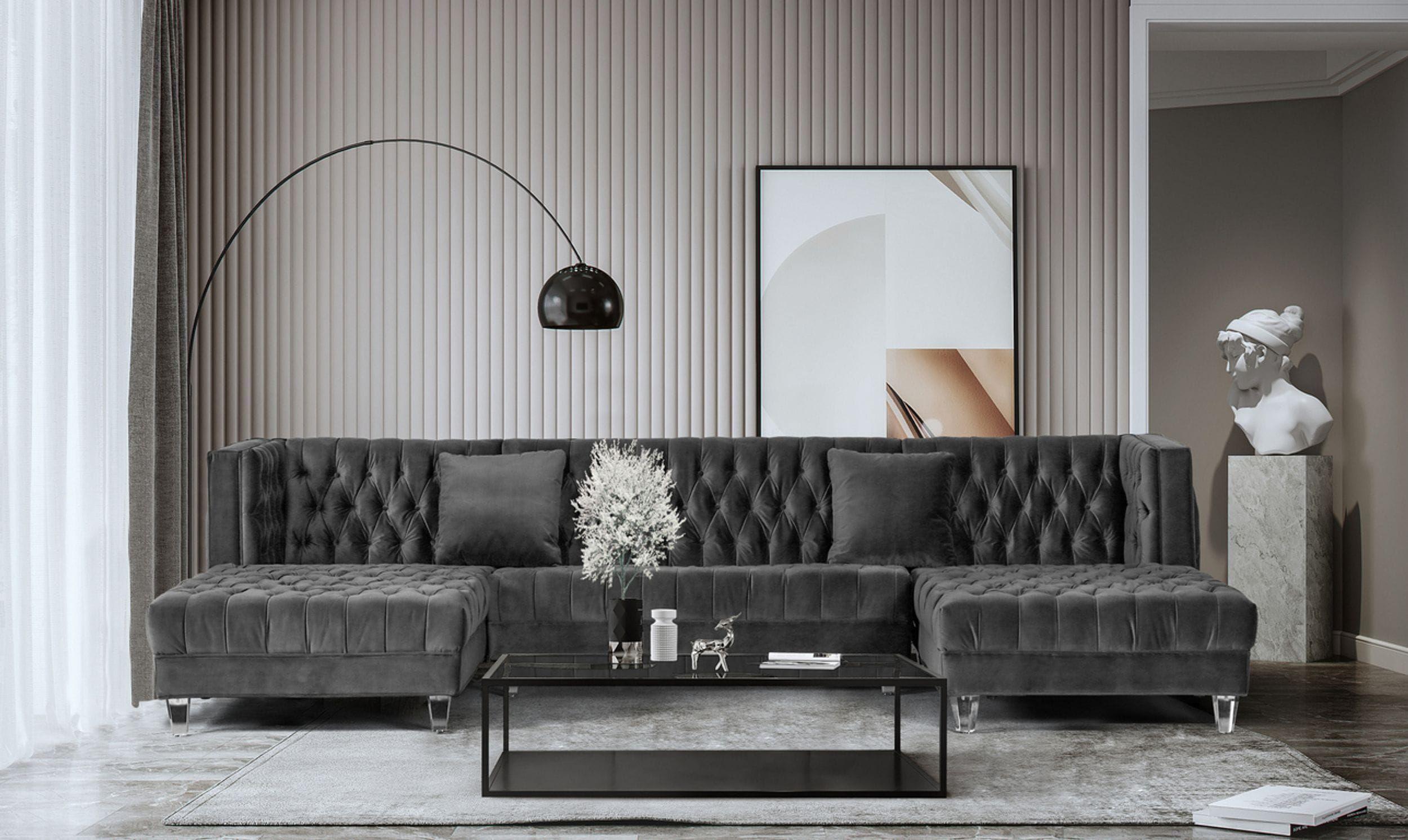 

    
 Photo  Glam Grey Velvet U Shaped Tufted Sectional Sofa Divani Casa Ivar VIG Modern
