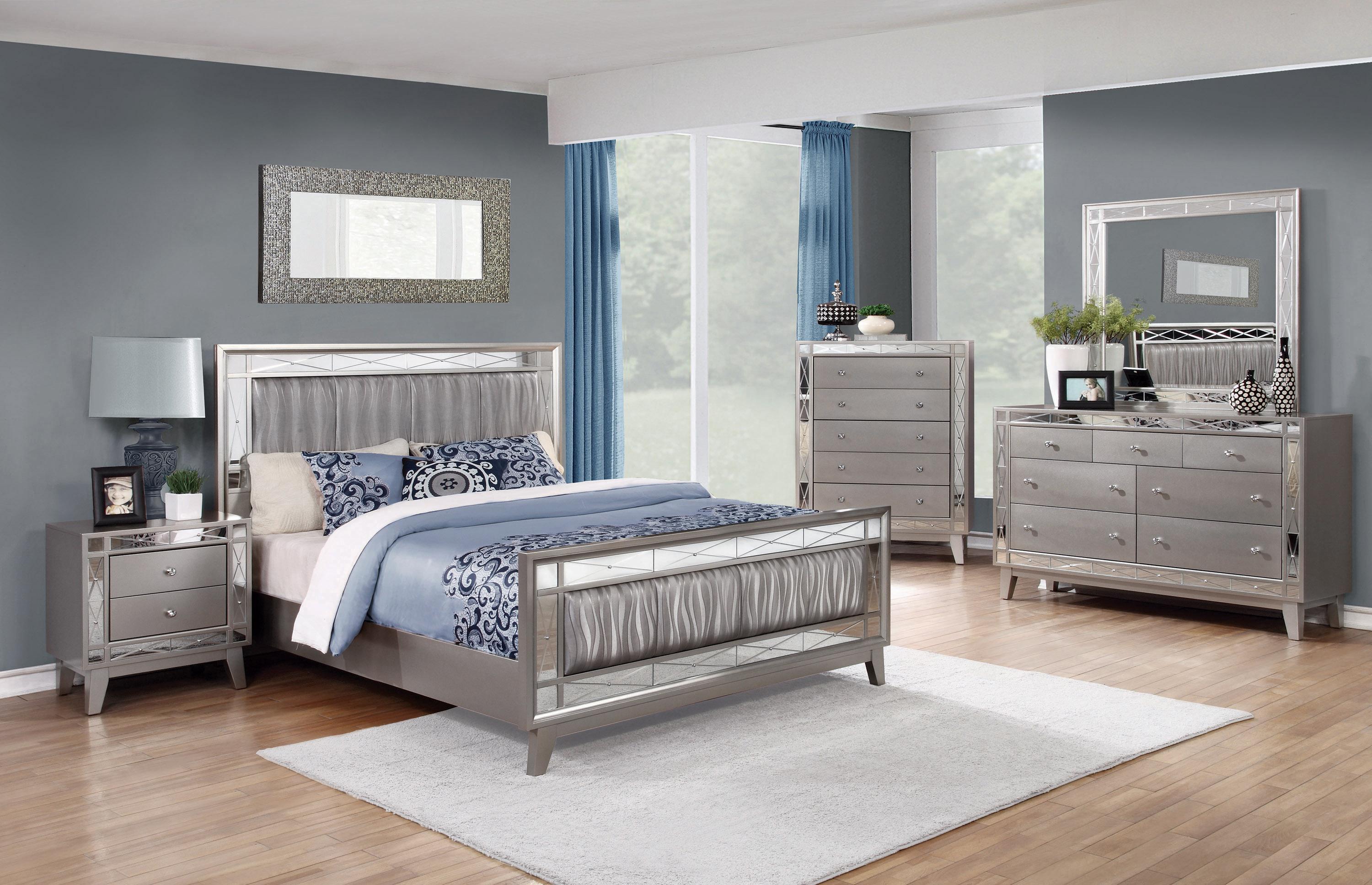 Modern Bedroom Set 204921F-5PC Leighton 204921F-5PC in Silver Leatherette