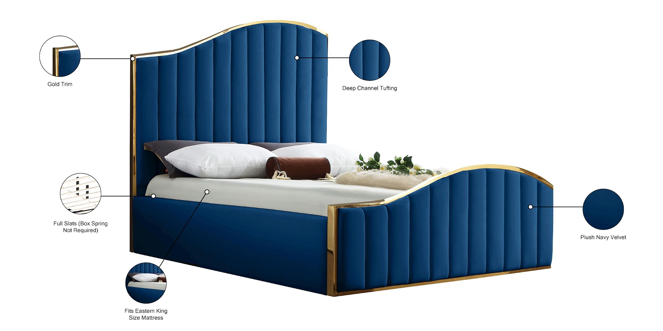 

        
Meridian Furniture JOLIE JolieNavy-Q Platform Bed Navy Velvet 704831401554

