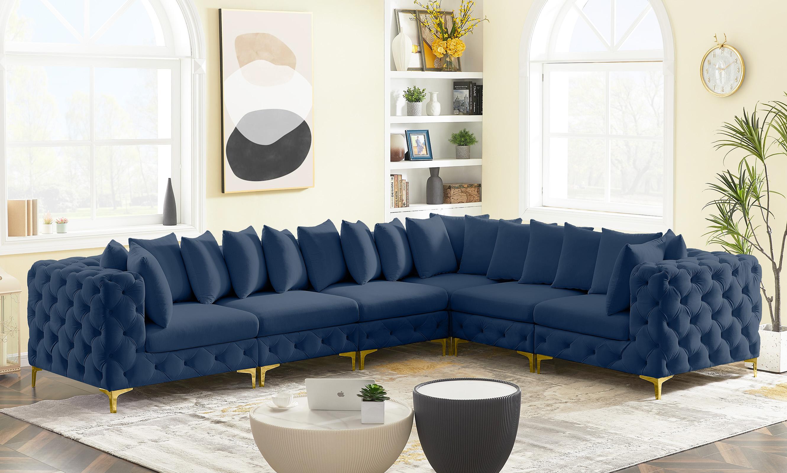

    
686Navy-Sec6A Meridian Furniture Modular Sectional Sofa
