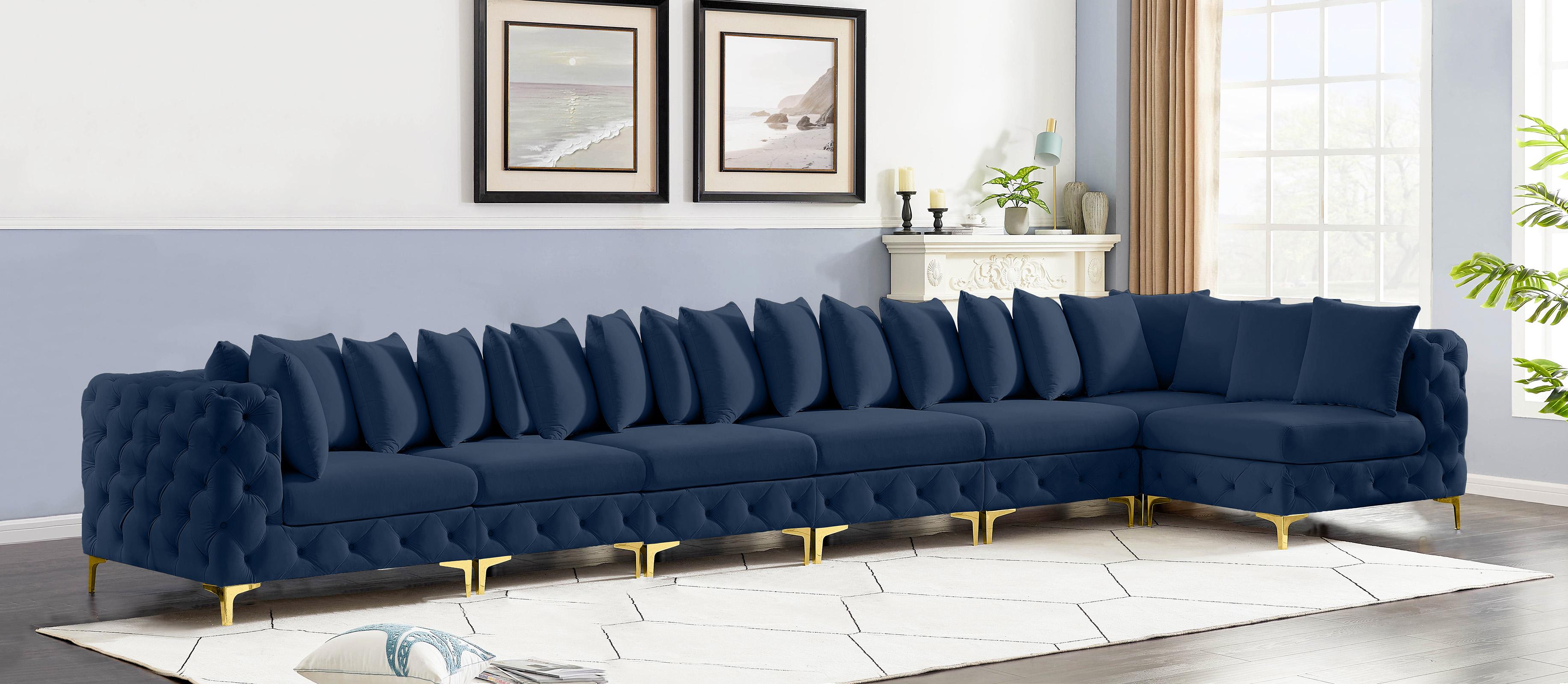 

    
686Navy-Sec7B Meridian Furniture Modular Sectional Sofa
