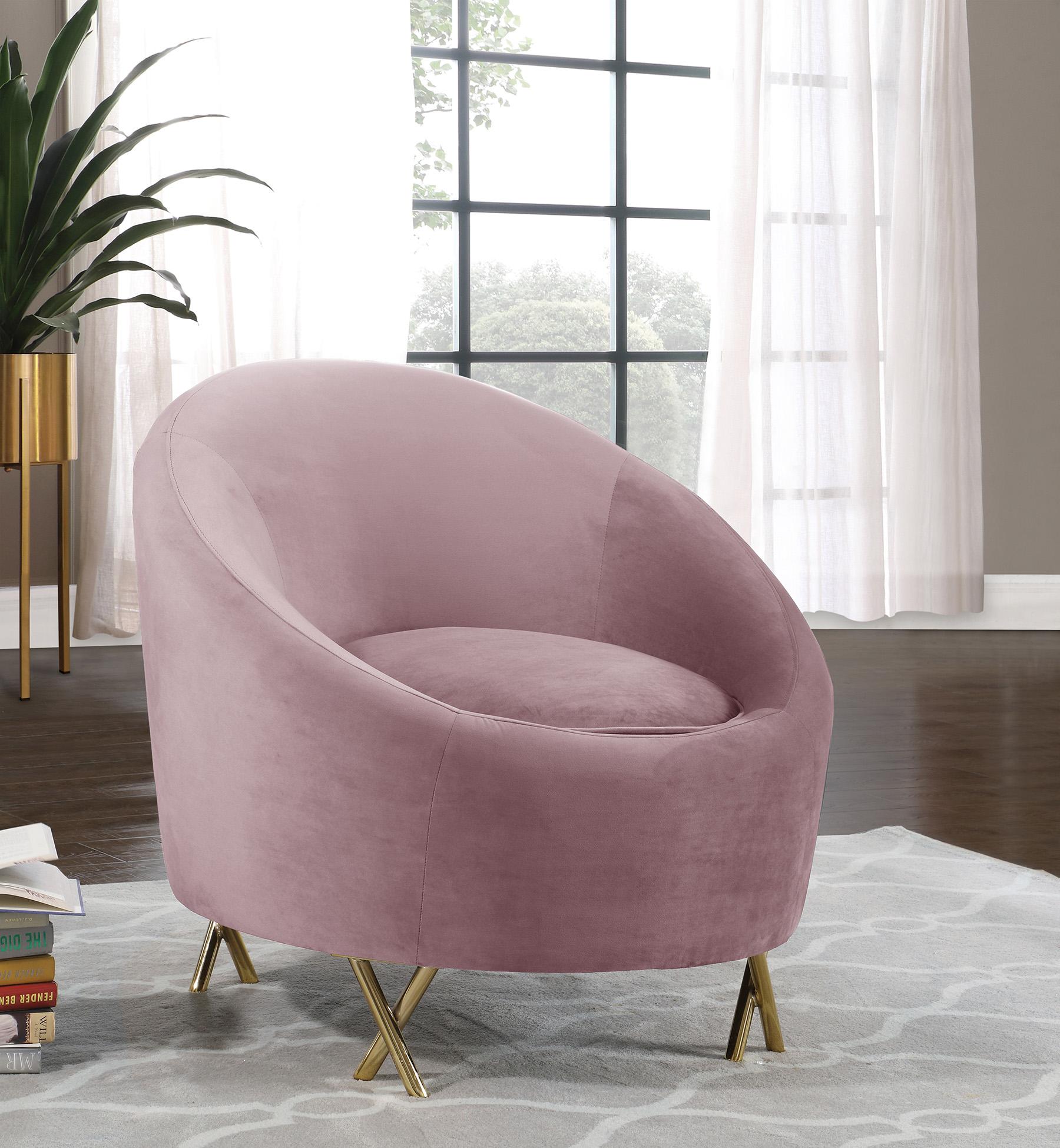 

        
Meridian Furniture SERPENTINE 679Pink-S-Set-3 Sofa Set Pink Velvet 704831400731
