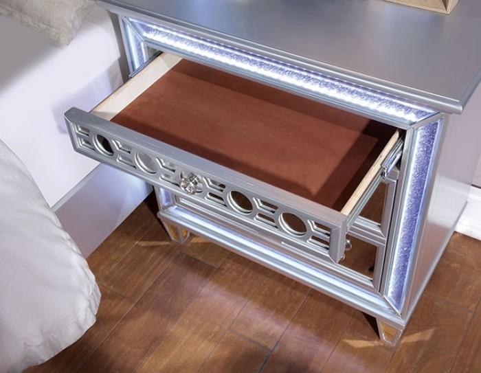 

    
CM7541BK-EK-5PCS Glam Silver/Black Solid Wood King Panel Bedroom Set 5PCS Furniture of America Mairead CM7541BK-EK-5PCS
