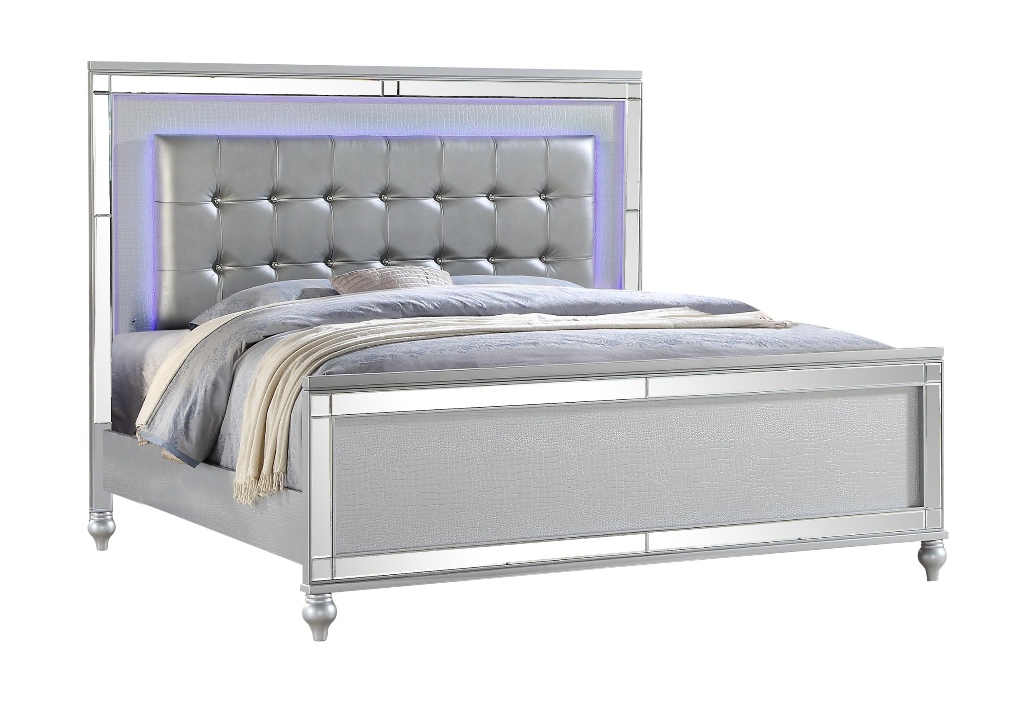 

    
GLAM Silver Crocodile Print & Mirror Full Bed STERLING Galaxy Home Modern
