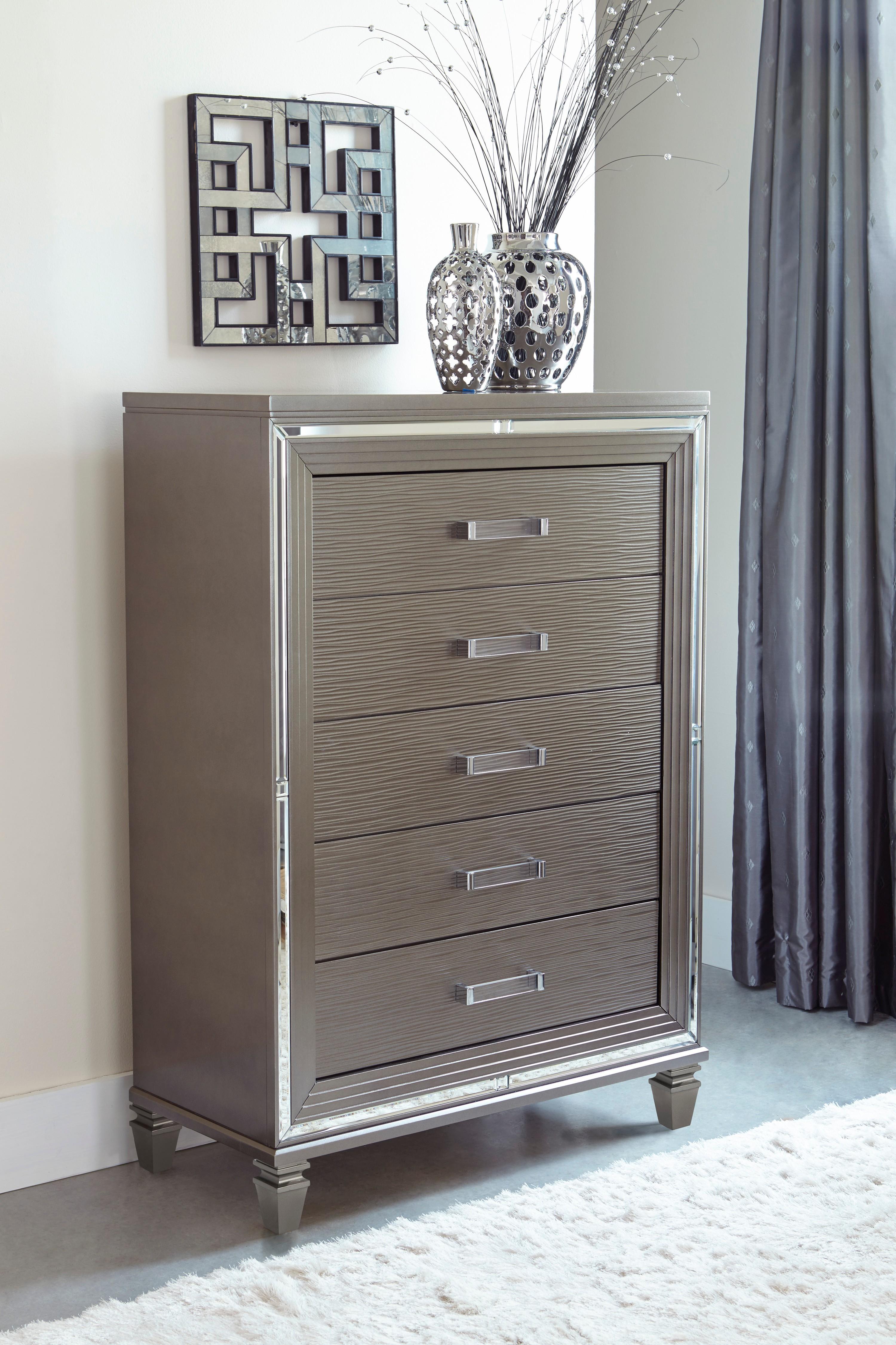

                    
Buy Glam Silver Gray Metallic Wood CAL Bedroom Set 6pcs Homelegance 1616K-1CK* Tamsin
