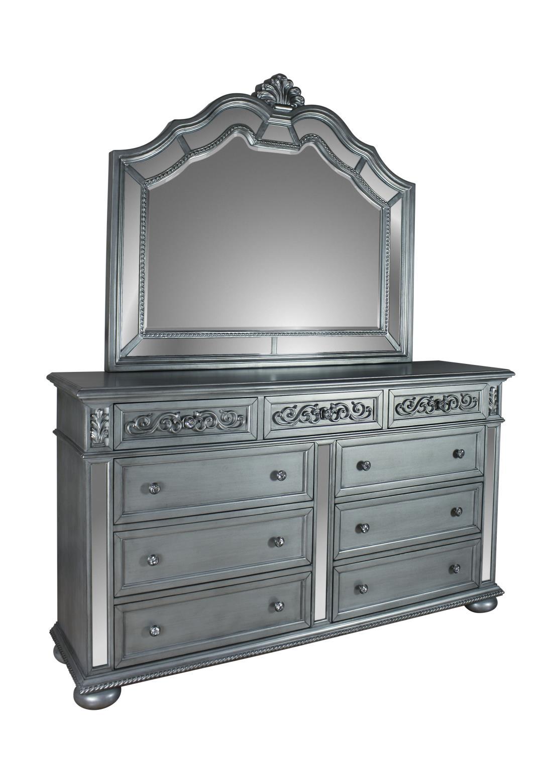 

    
Glam Silver & Mirror 9 Drawers Dresser Contemporary McFerran B1722

