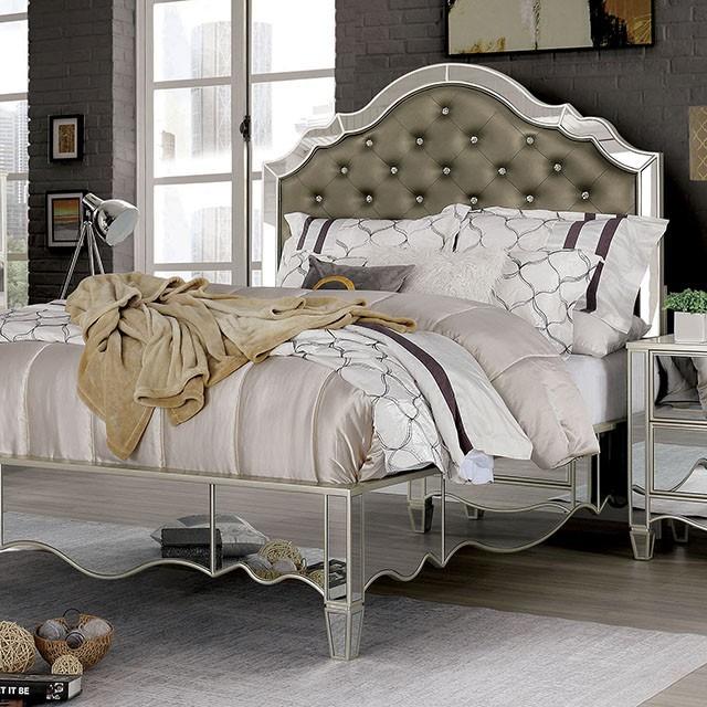 

    
Glam Silver Solid Wood King Panel Bed Furniture of America Eliora FOA7890-EK
