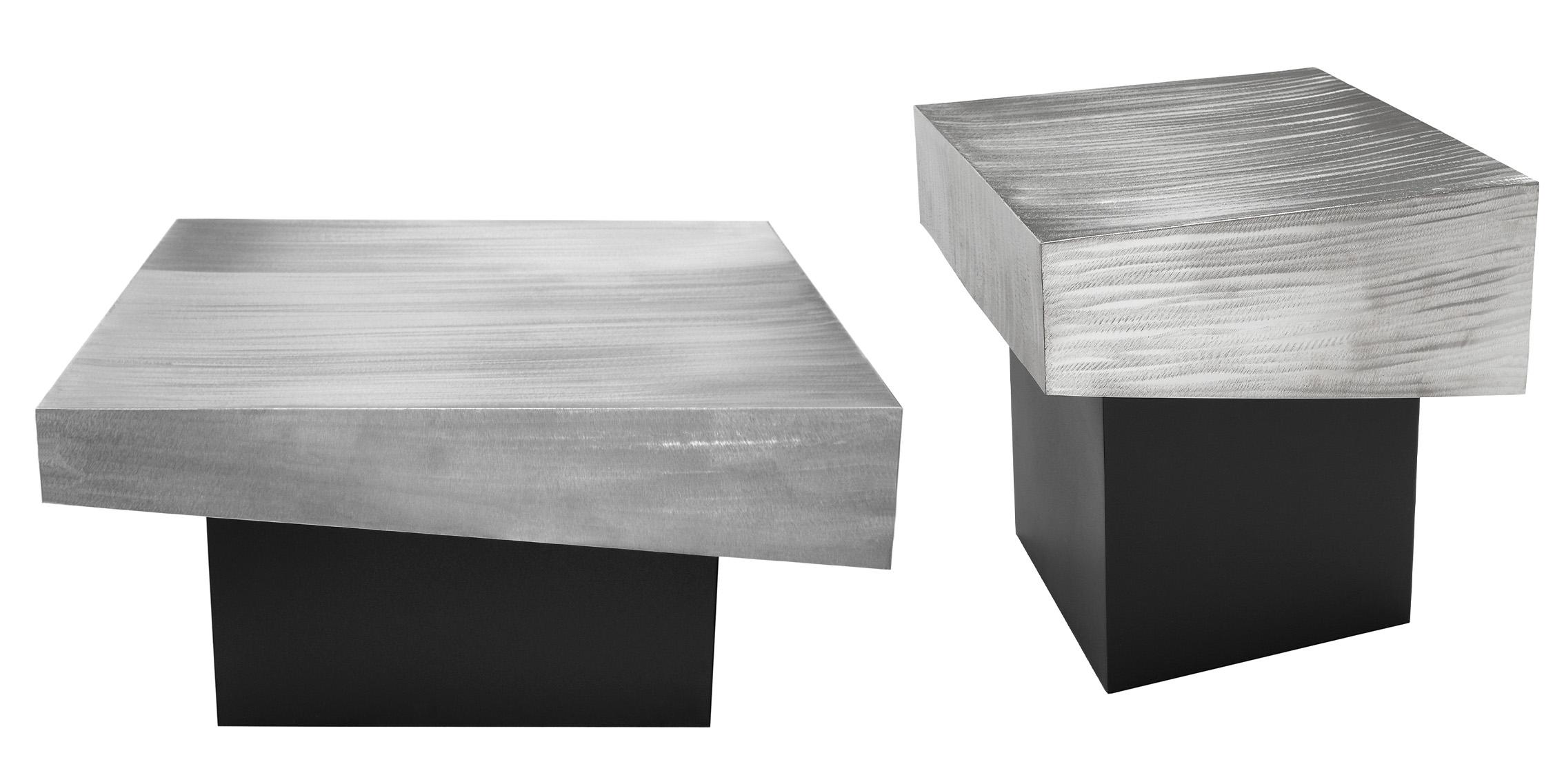 

    
Glam Silver Textured Metal Coffee Table Set 2P PALLADIUM 255-CT Meridian Modern
