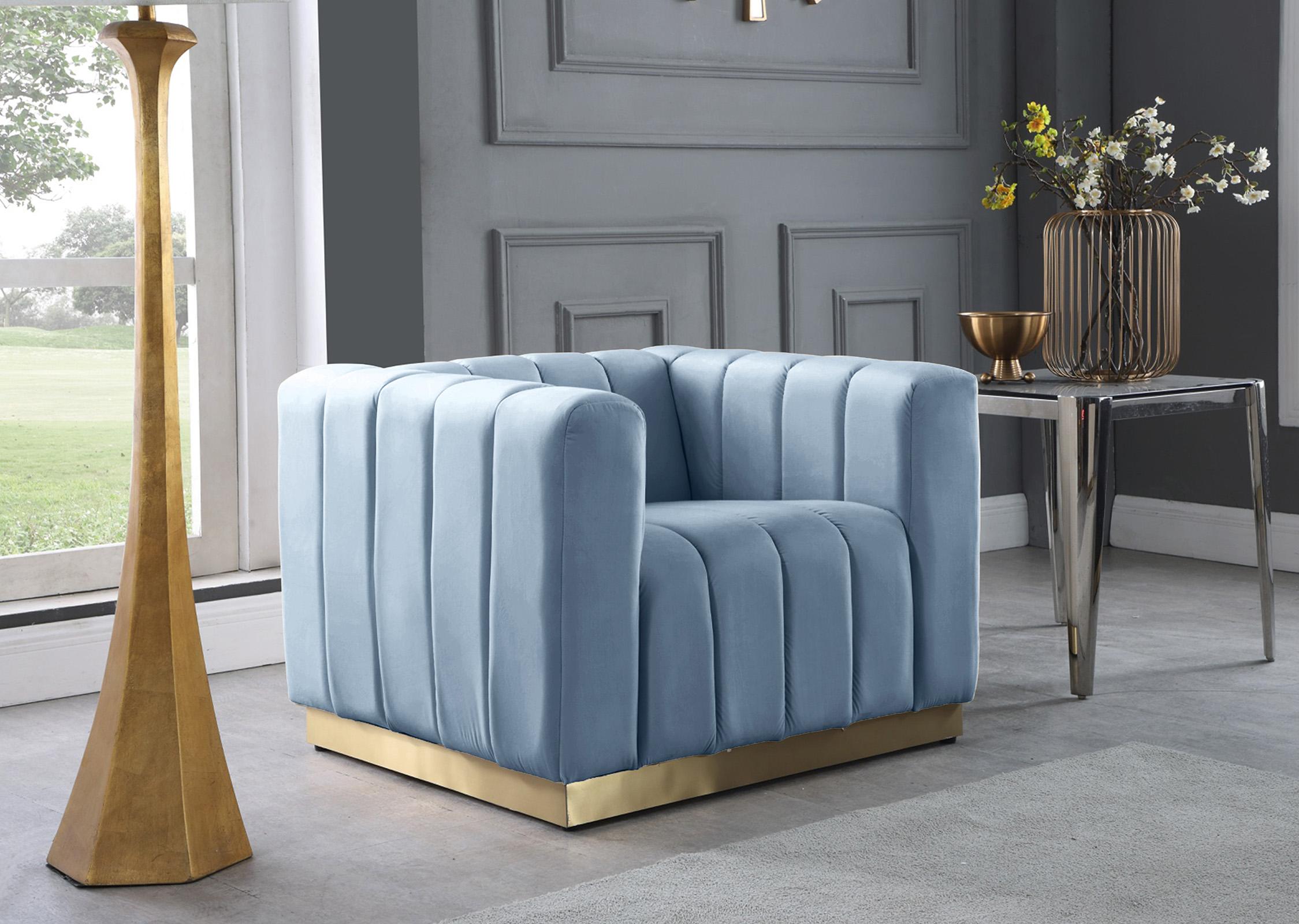 

        
Meridian Furniture MARLON 603SkyBlu-C Arm Chair Light Blue/Gold Velvet 704831408621
