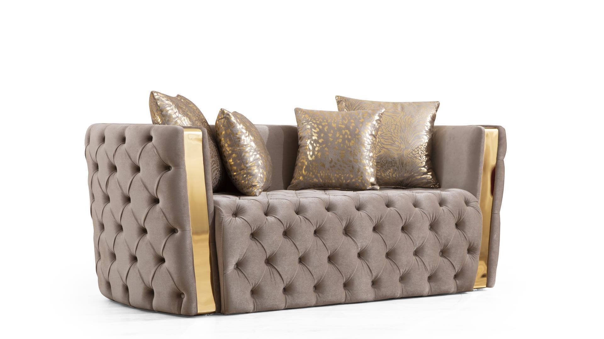 

    
Naomi Button Tufted Loveseat With Velvet Fabric And Gold Accent In Off White Galaxy
