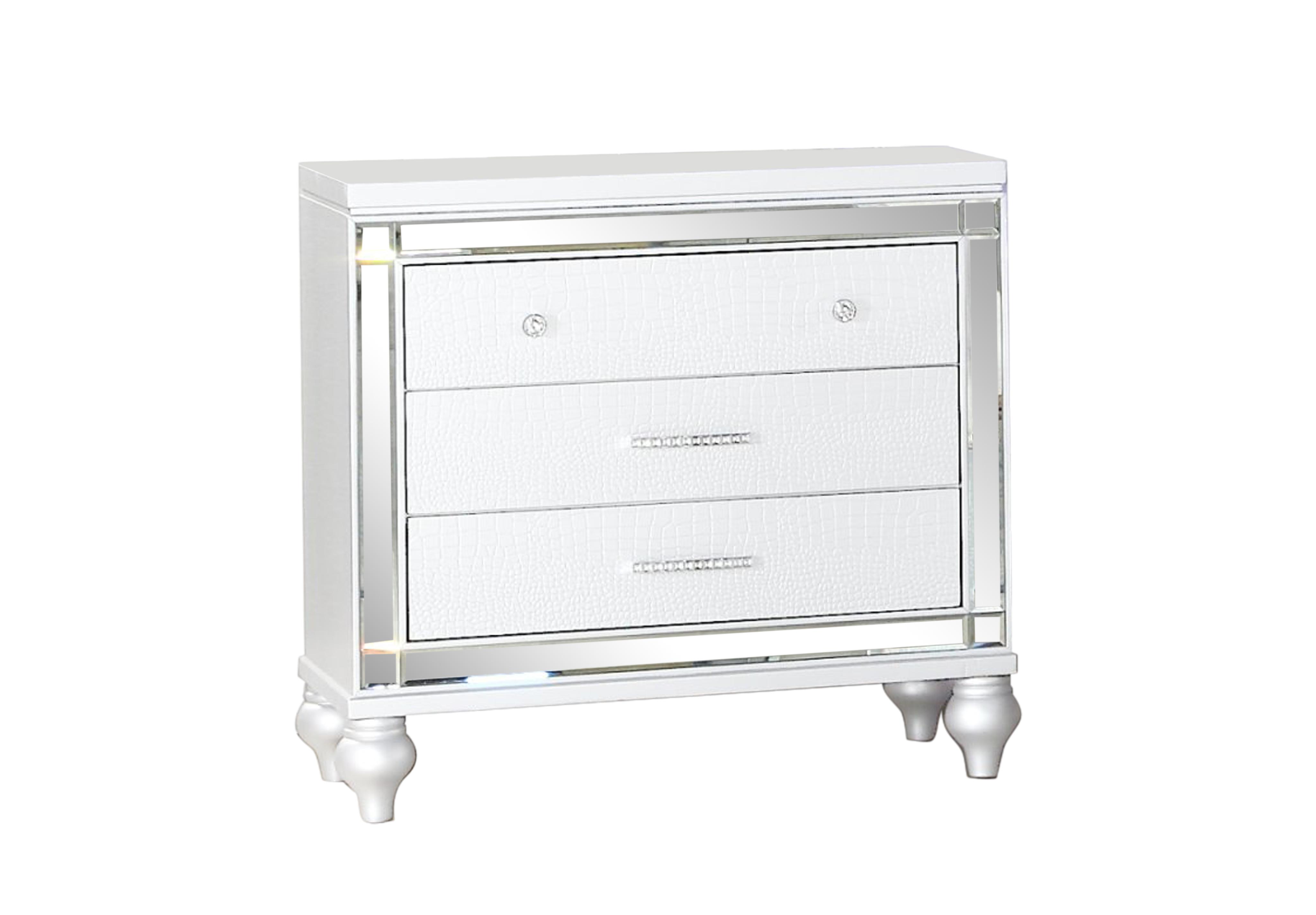 

    
Galaxy Home Furniture STERLING White Panel Bedroom Set White STERLING-White-EK-NDM-4PC
