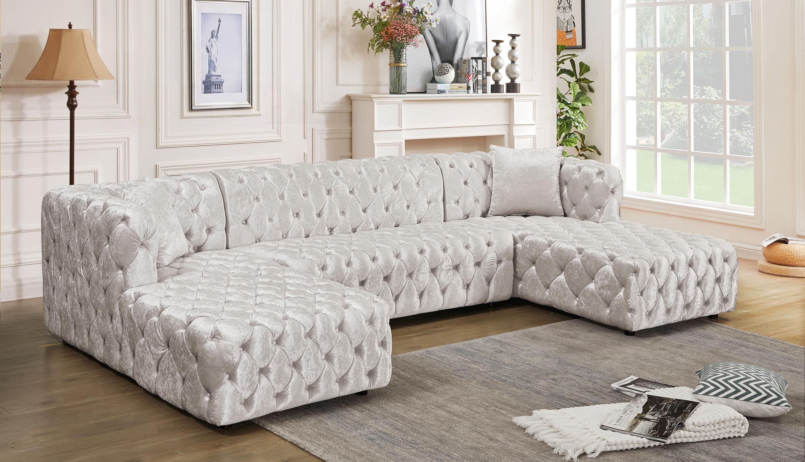 

    
Glam White Velvet Button Tufted Sectional Sofa COCO 676White Meridian Modern
