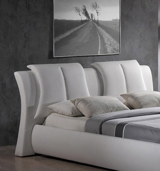 

        
Global Furniture USA 8269 Platform Bed White Faux Leather 00887179013389
