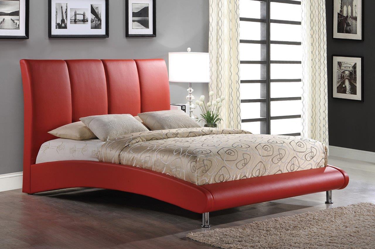 

    
Global Furniture 8272 R Modern Red Faux Leather Upholstery Queen Size Bed
