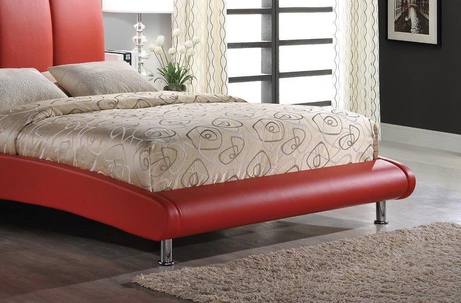 

    
Global Furniture USA 8272 Platform Bed Red 8272 R-Q-Bed
