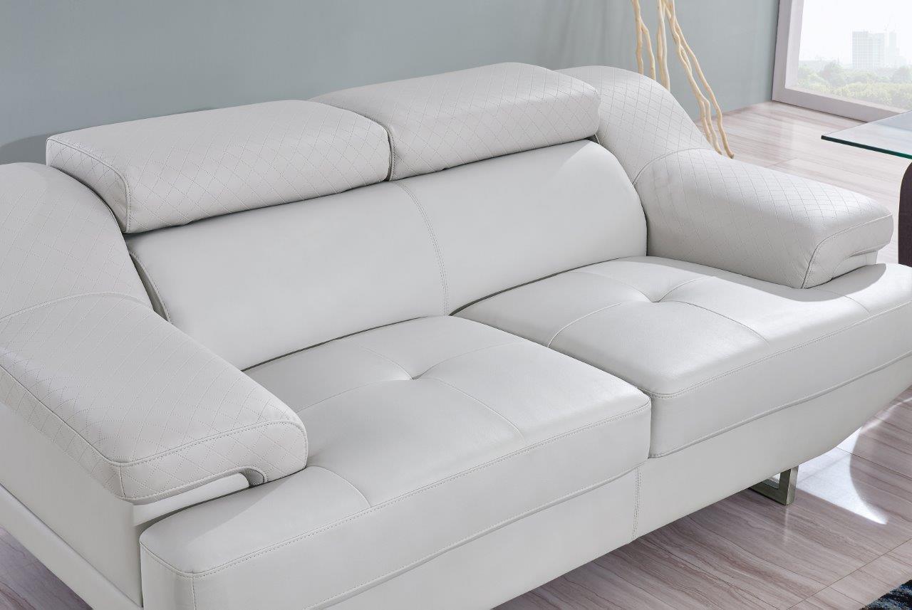 

    
Global Furniture U8141 GR Natalie Light Grey Bonded Leather Sofa Set 2Pcs
