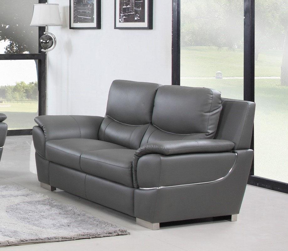 

        
Global United 4572 Loveseat Gray Leather Match 00083398858569
