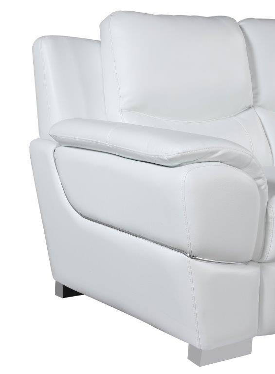 

    
Global United 4572 Sofa Loveseat and Chair Set White 4572-WHITE-3-PC
