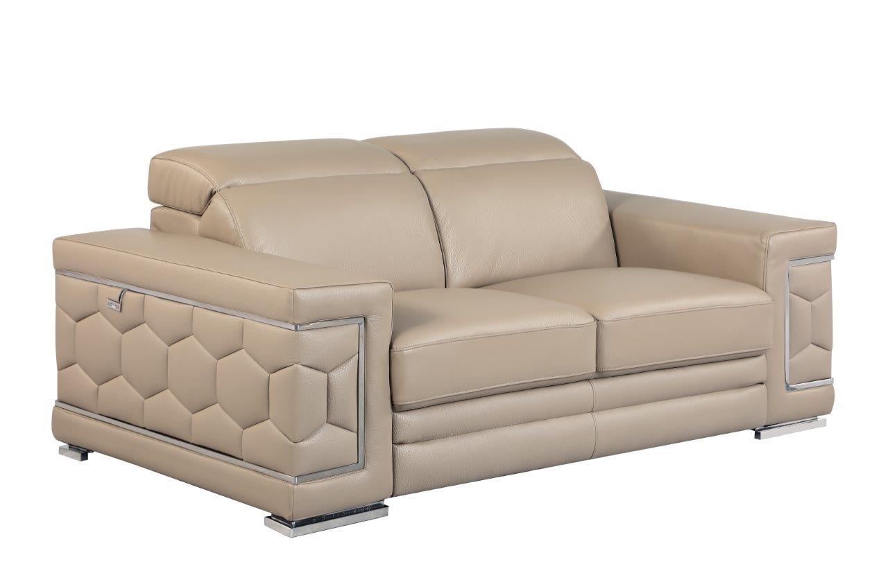 

        
Global United 692 Sofa Loveseat and Chair Set Beige Genuine Leather 083398864072
