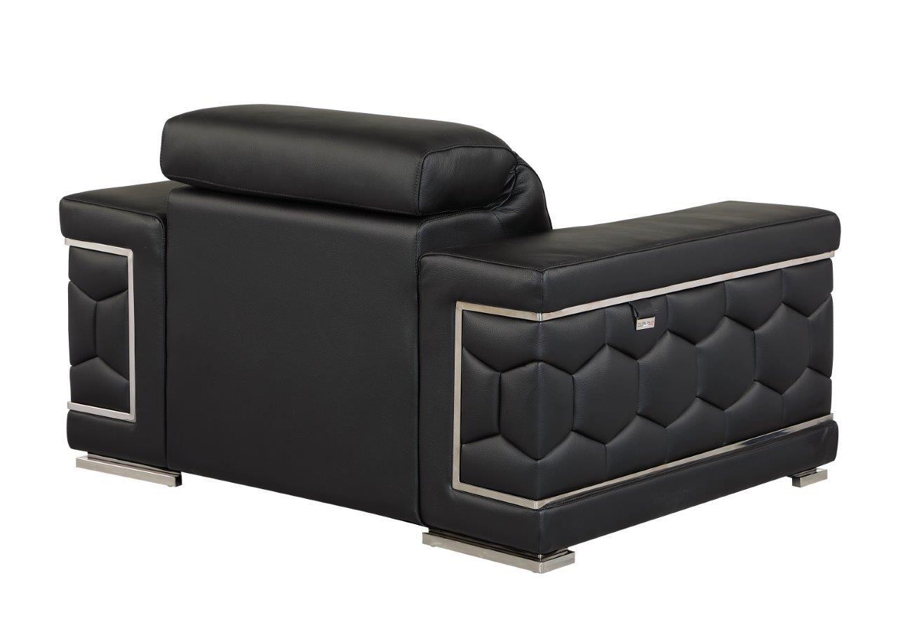 

    
Global United 692 BLACK Sofa Loveseat and Chair Set Black 692-BLACK-3-PC
