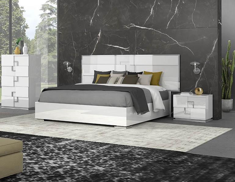 

                    
J&M Furniture Infinity Platform Bed White  Purchase 
