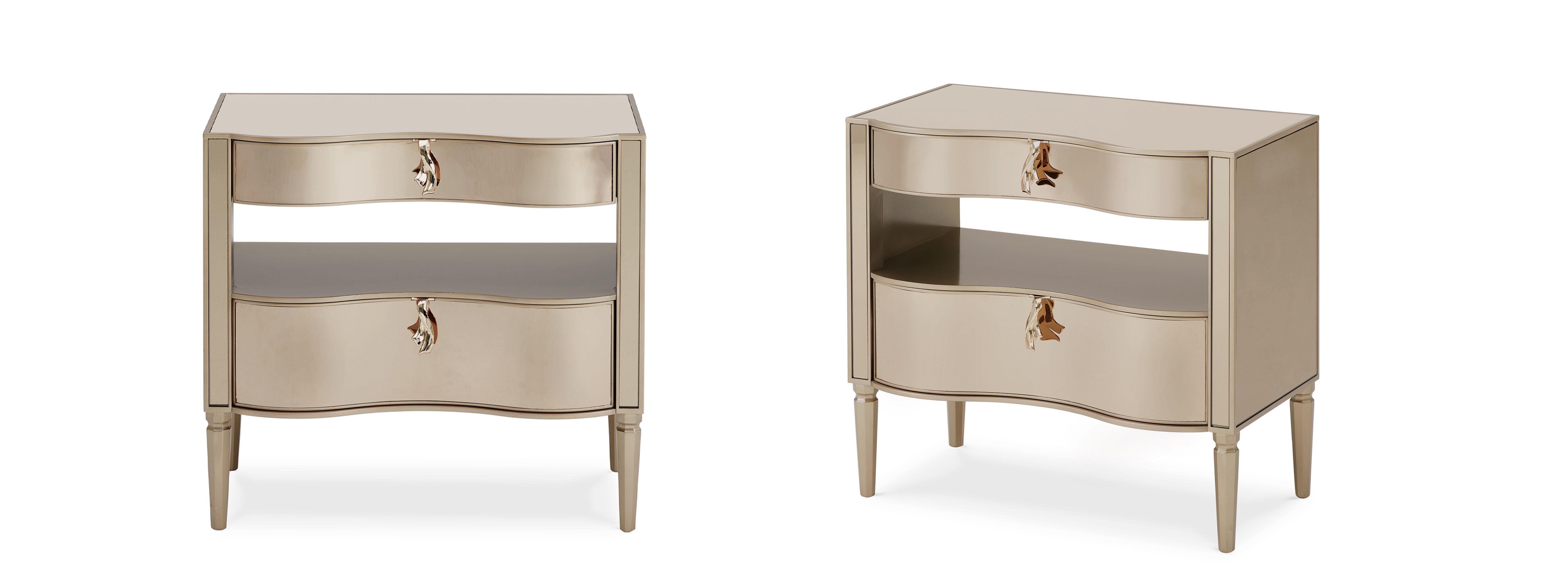 

    
Golden Shimmer Finish Bronze Mirrored Top Nighstands 2Pcs  IT'S A SMALL WONDER by Caracole

