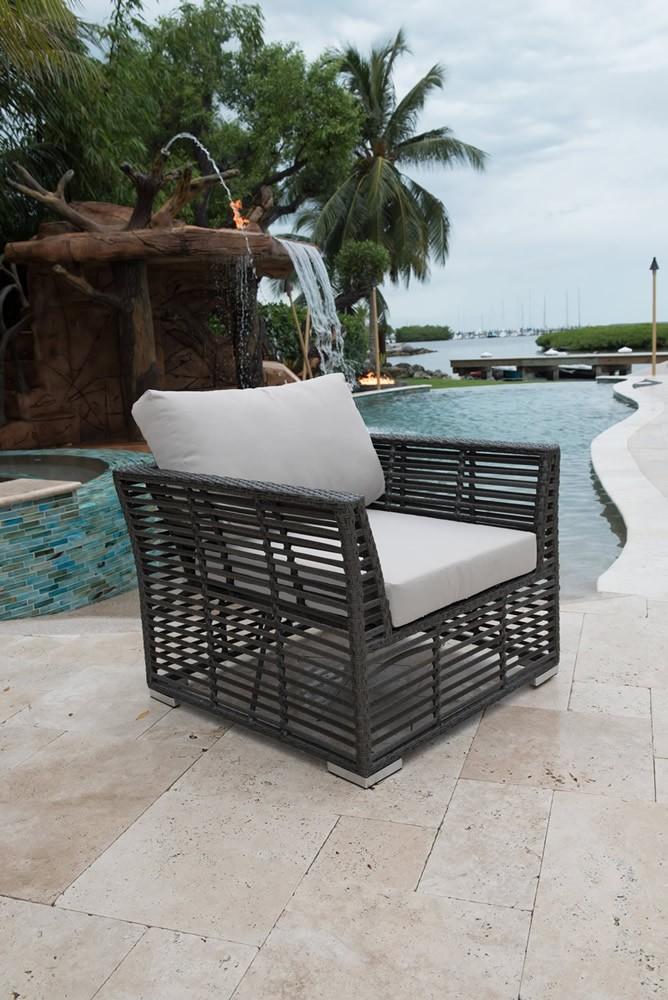 

    
Graphite Lounge Chair w/off-white cushion PJO-1601-GRY-LC Panama Jack
