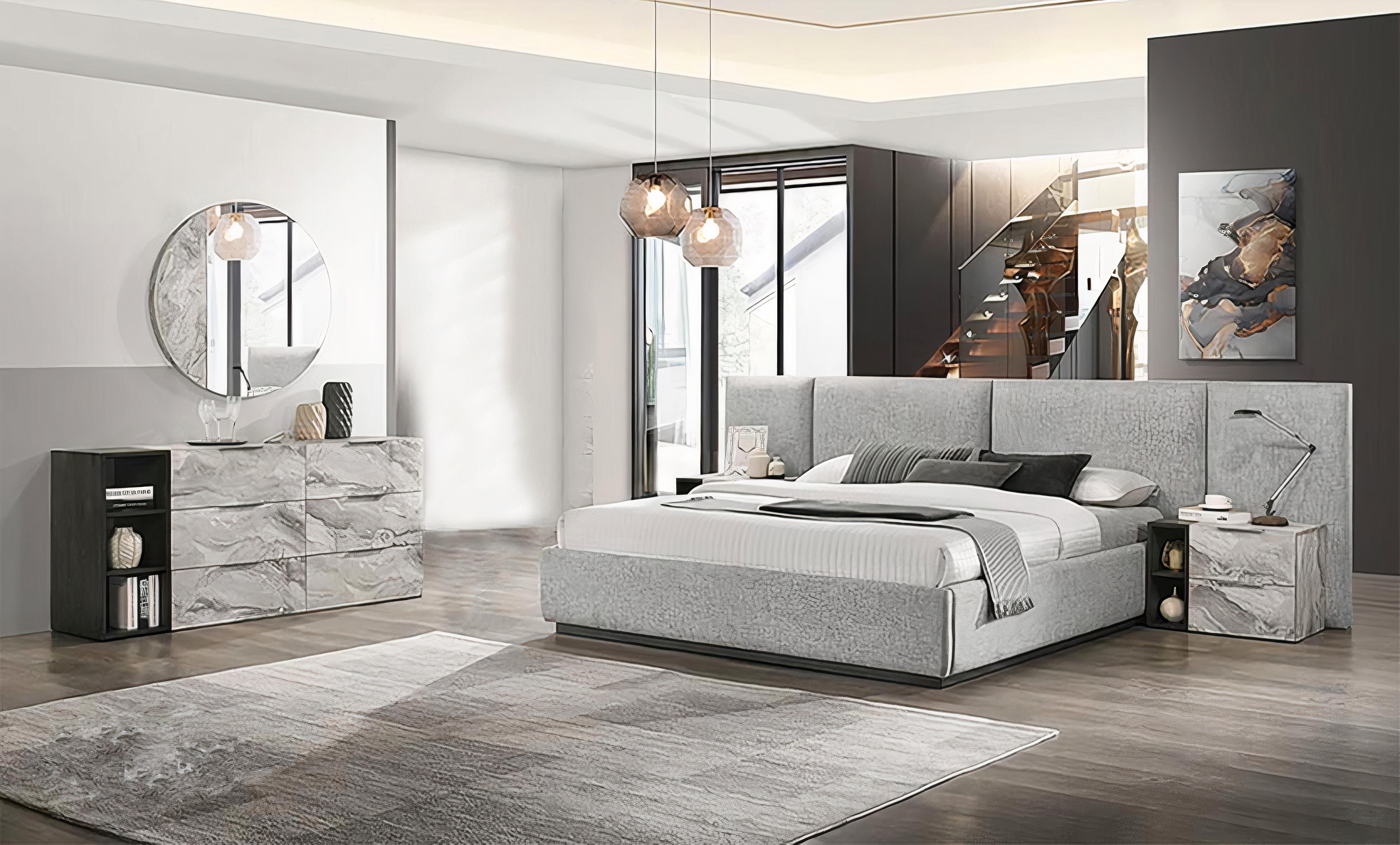 

    
Gray Fabric & Faux Marble Panel Queen Bedroom Set 5Pcs by VIG Nova Domus Maranello

