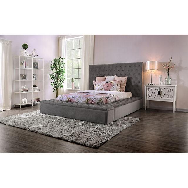 

    
Gray Flannelette Upholstered King Bed Transitional Furniture of America Davida
