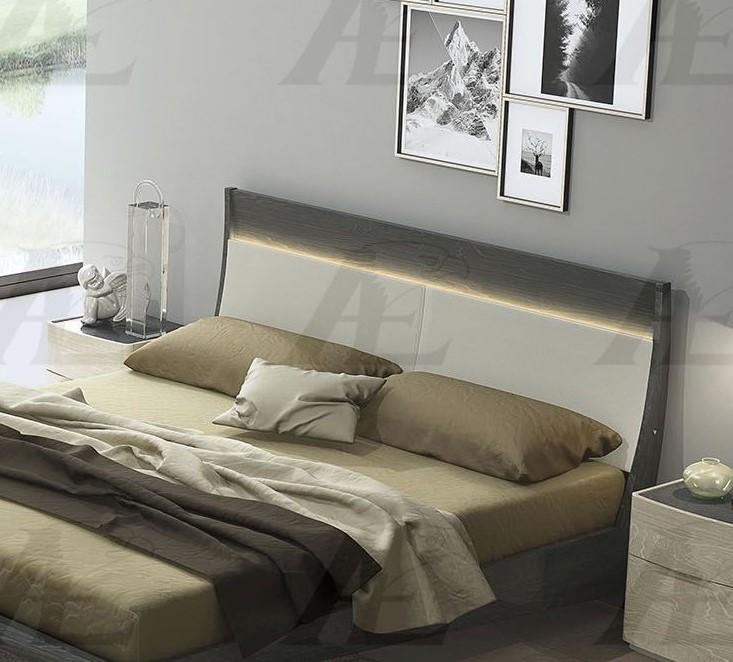 

    
American Eagle Furniture P111-BED-EK Platform Bed Light Walnut/Gray B-P111-EK
