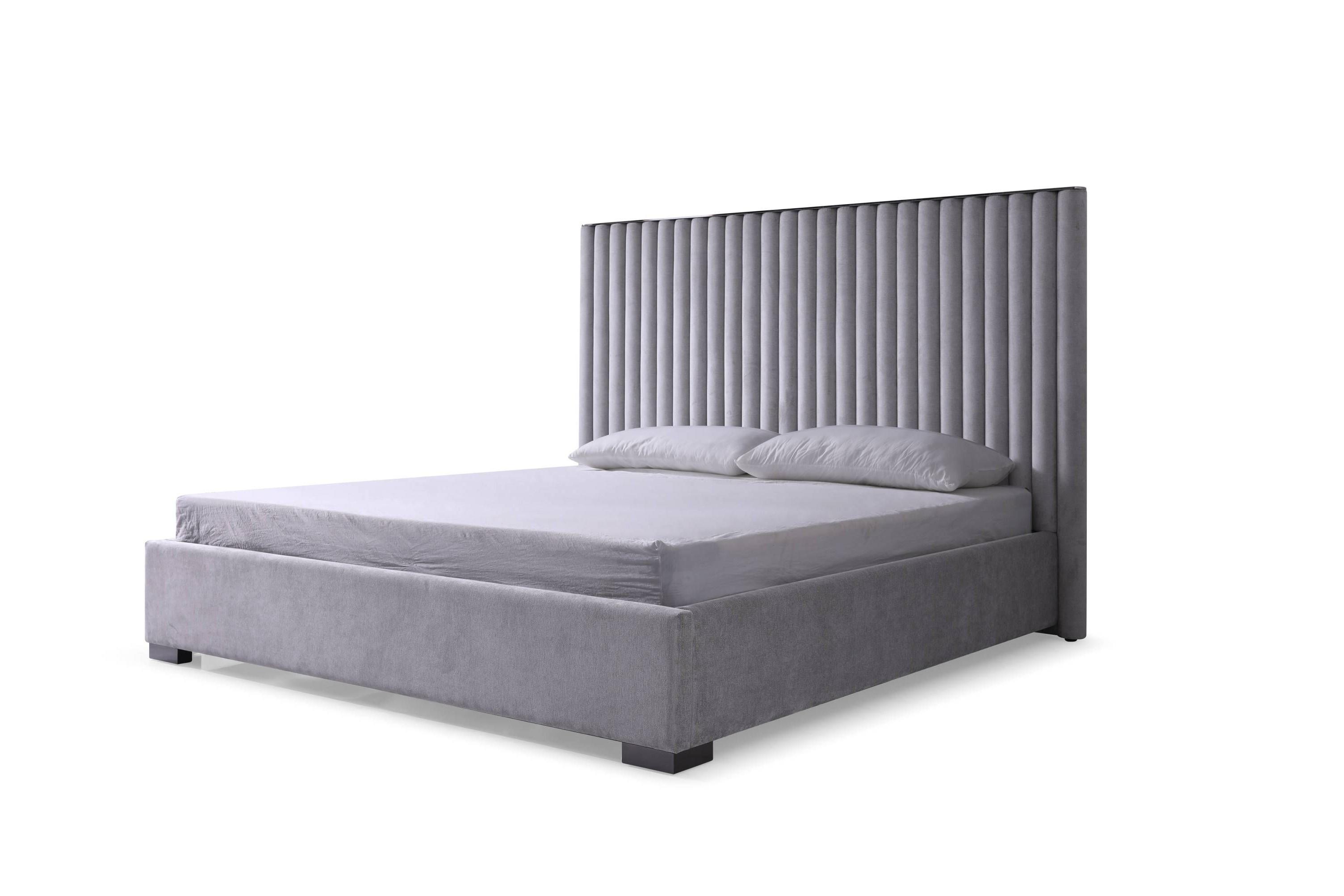 

    
Gray Linen King Size Platform Bed by VIG Modrest Splendor
