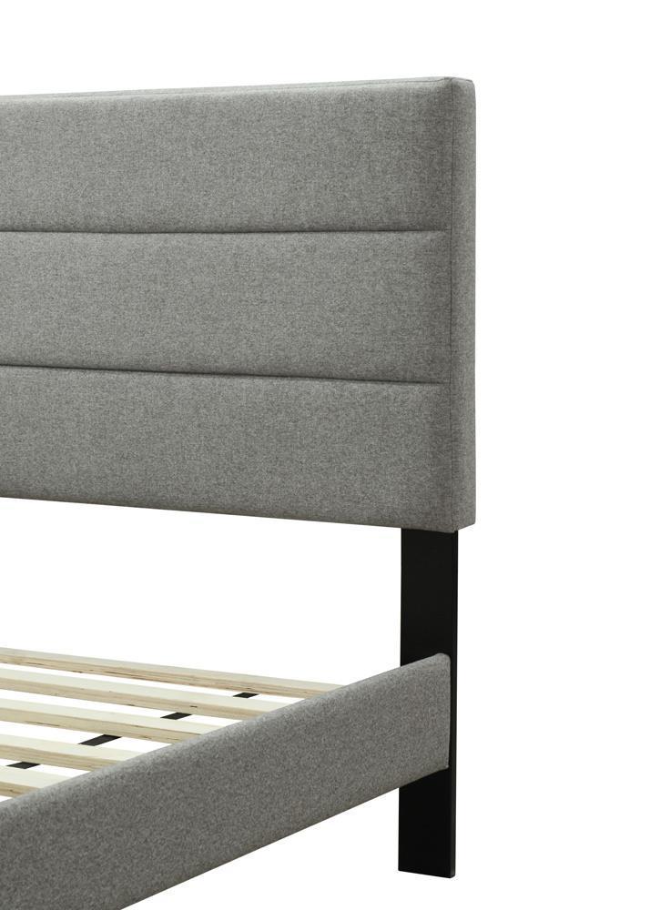 

        
Bernards Furniture WILLA 1138-103 Panel Bed Gray Fabric 708939113845
