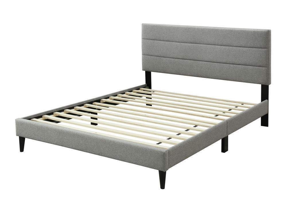 

    
Gray Upholstered Panel Queen Bed WILLA 1138-105 Bernards Modern

