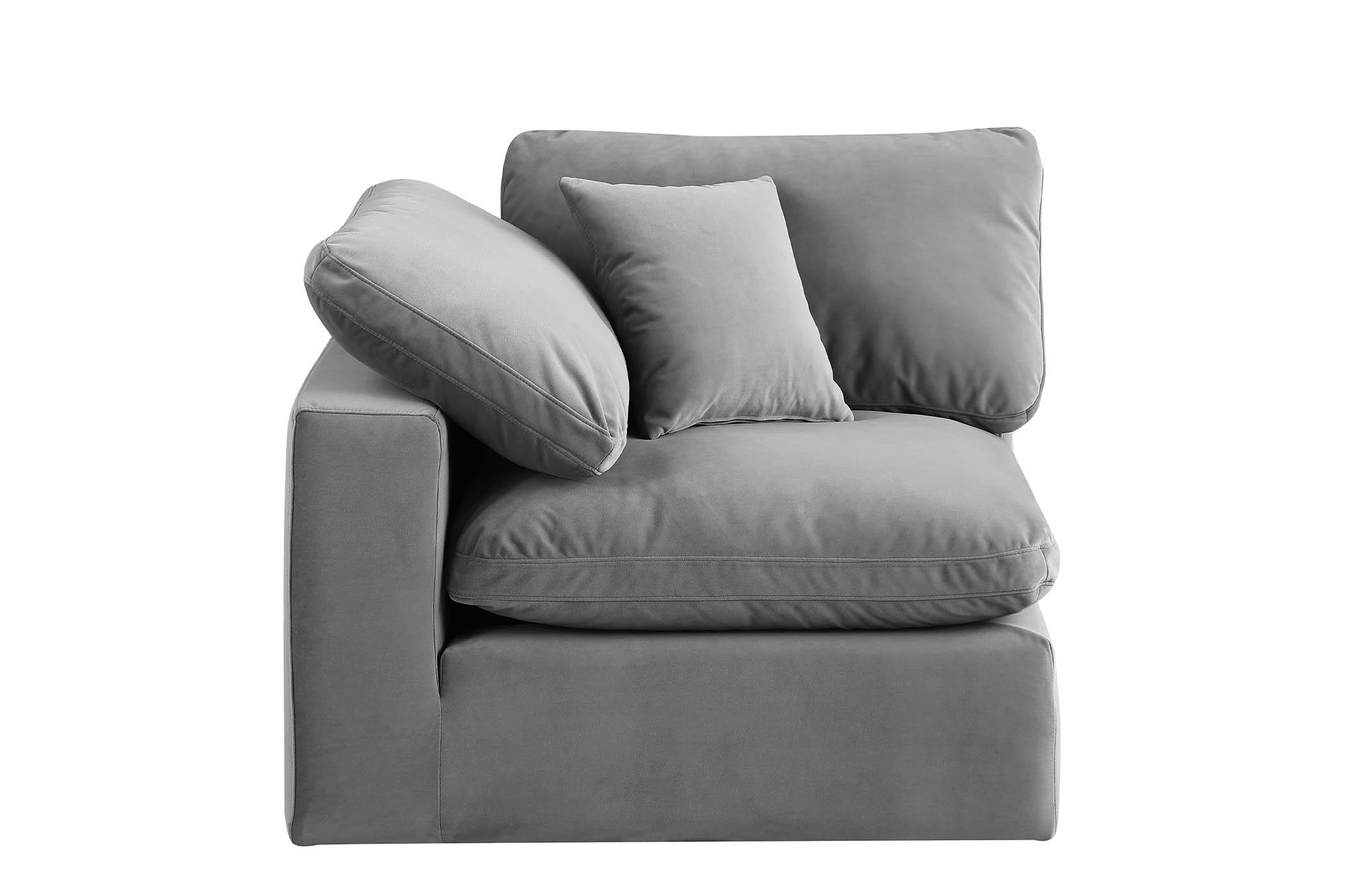 

        
Meridian Furniture 189Grey-Corner Corner chair Gray Velvet 094308284736
