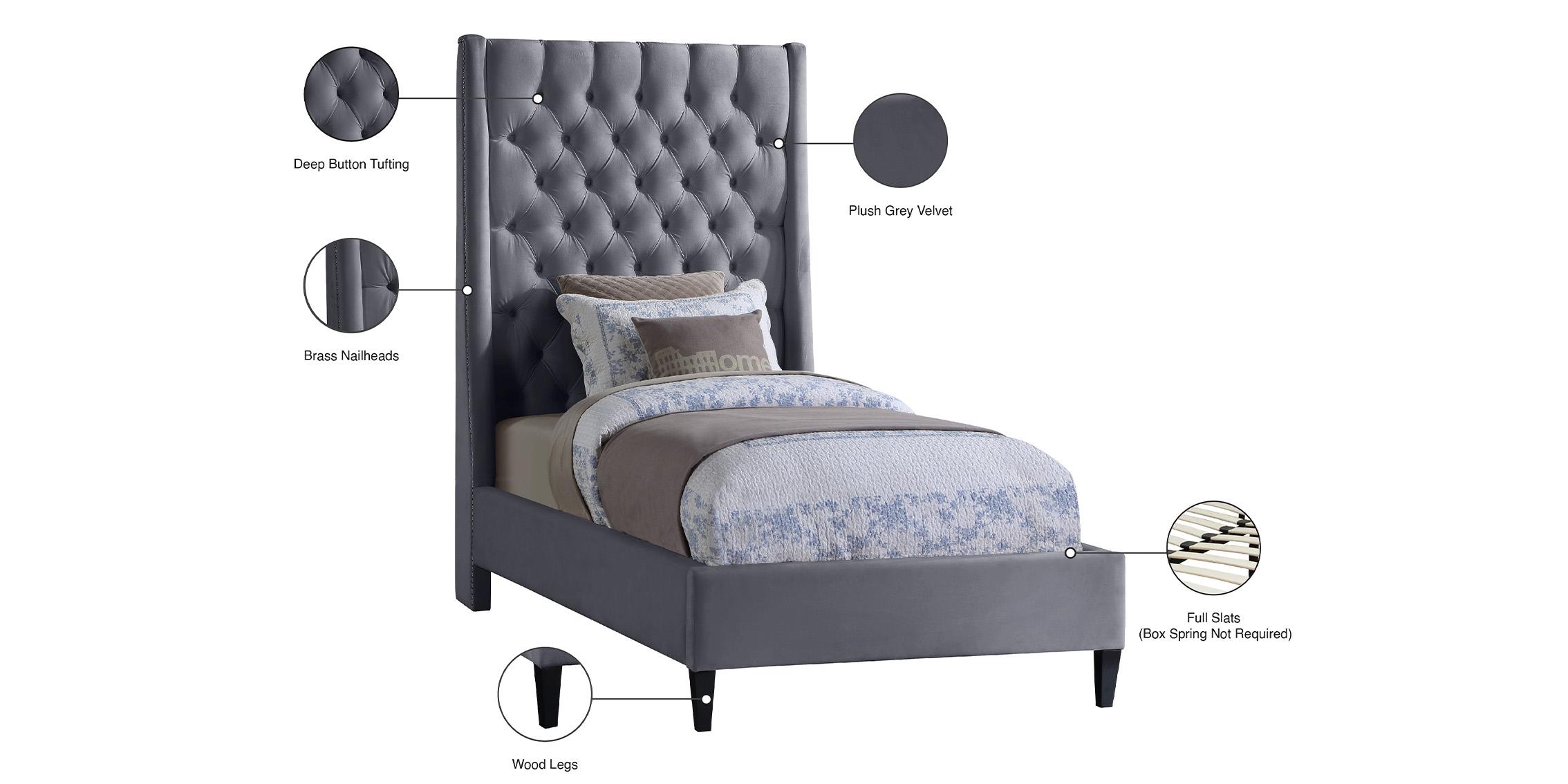 

    
FritzGrey-T Meridian Furniture Platform Bed
