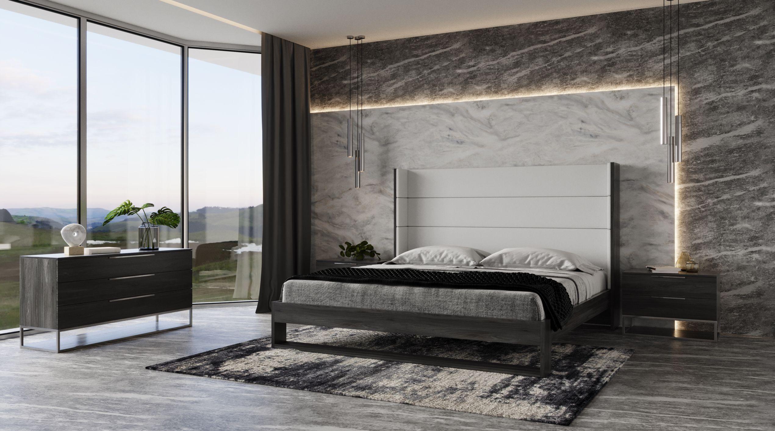 

    
Gray & White Vegan Leather Queen Panel Bedroom Set 4Pcs by VIG Modrest Heloise
