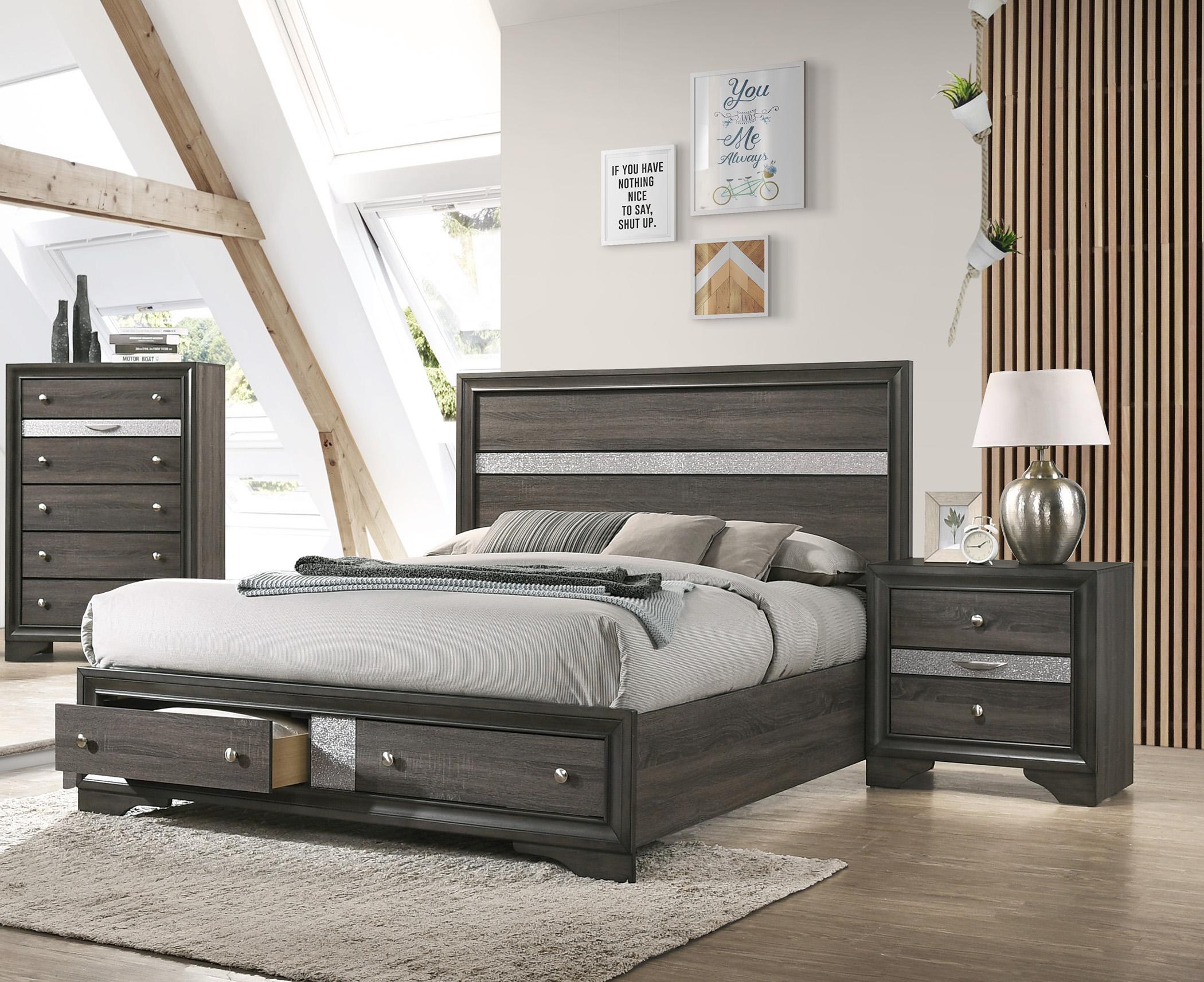 Contemporary, Modern Storage Bedroom Set Naima-25967EK 25967EK-Set-3 in Silver, Gray Matte Lacquer