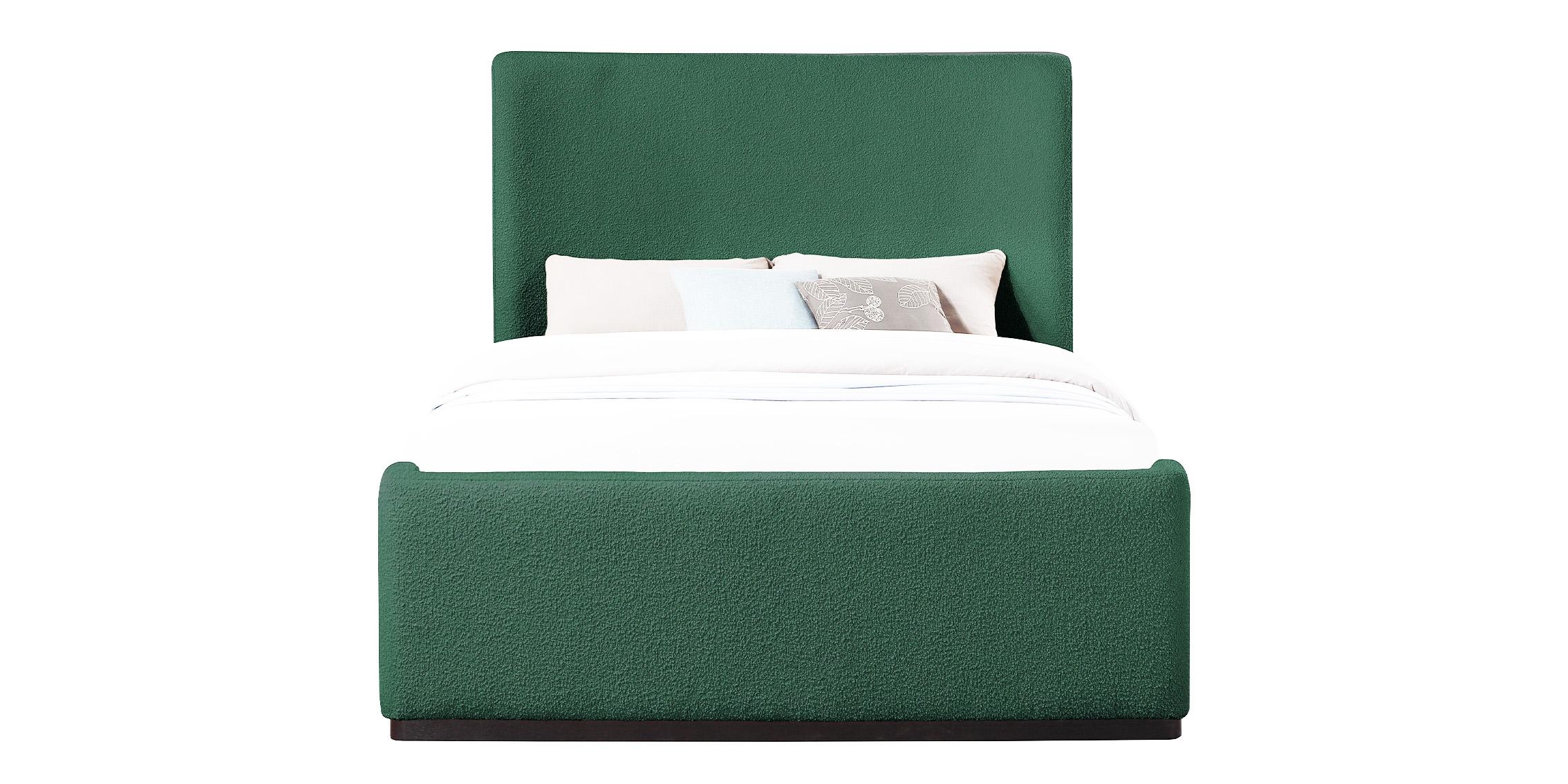 

        
Meridian Furniture OLIVER OliverGreen-K Platform Bed Green Boucle Fabric 94308271071
